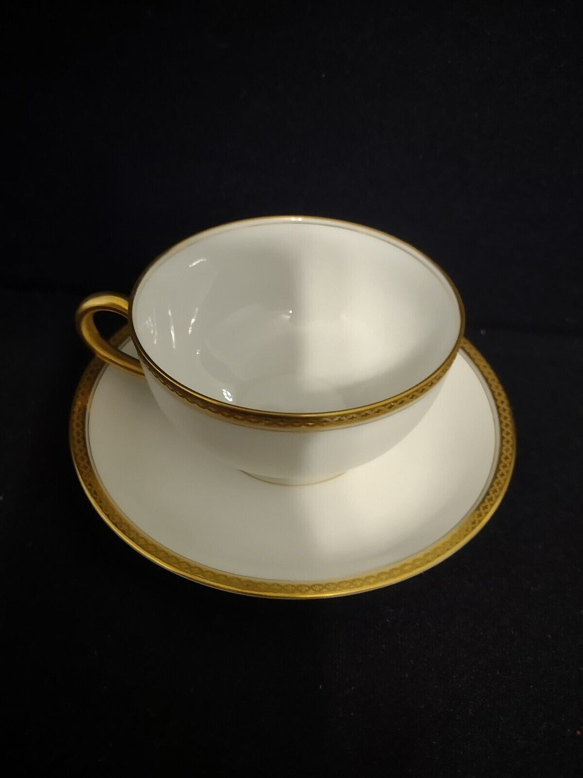087 Haviland Limoges France Cup and Saucer White & Gold Trim Wellesley S 112