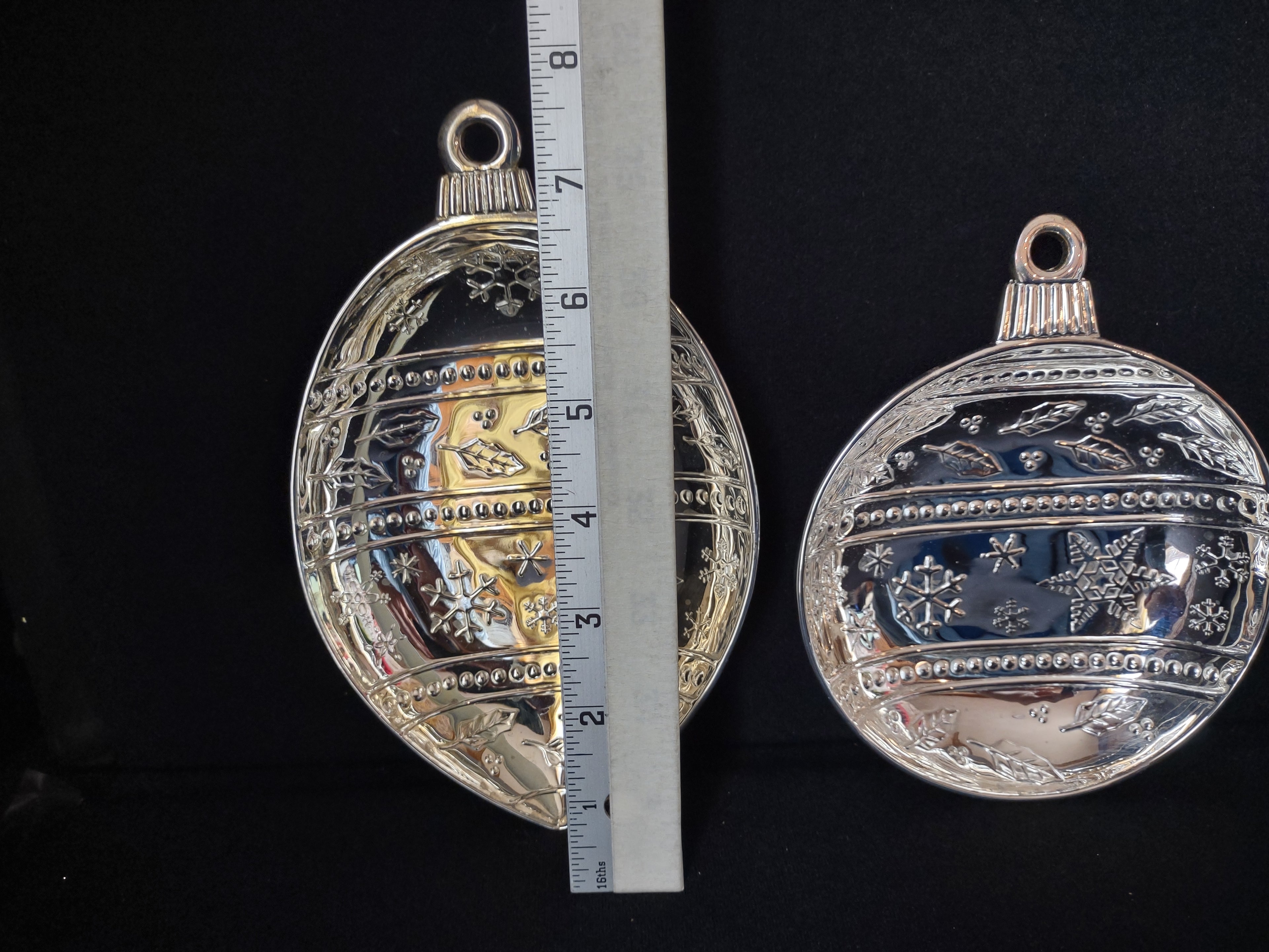 International Silver Company Holiday Ornament Bowl Set Silver Plated (lot 1544)