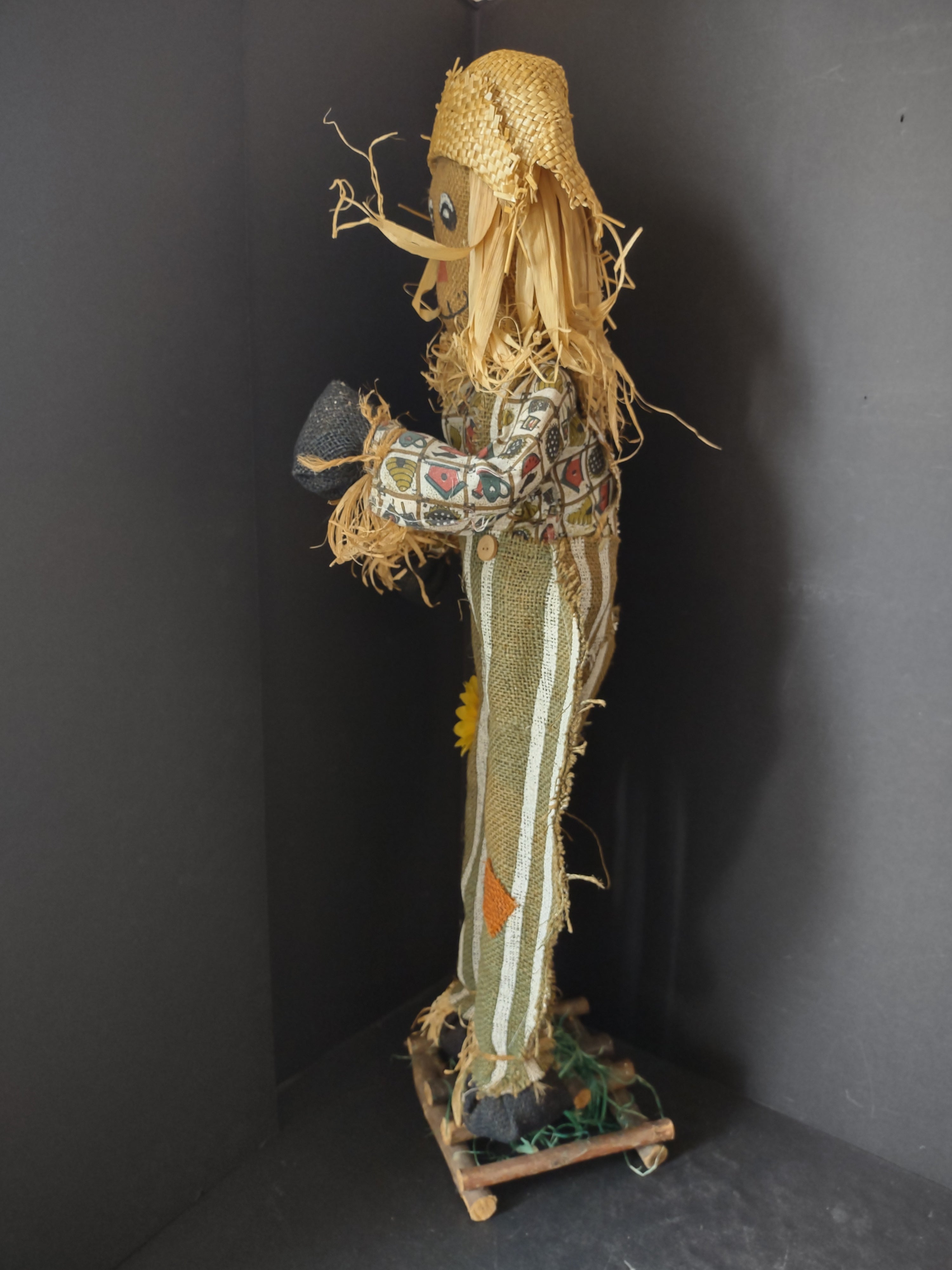 Halloween Fall 32" Scarecrow Standing Primitive Rustic (lot 3080j)
