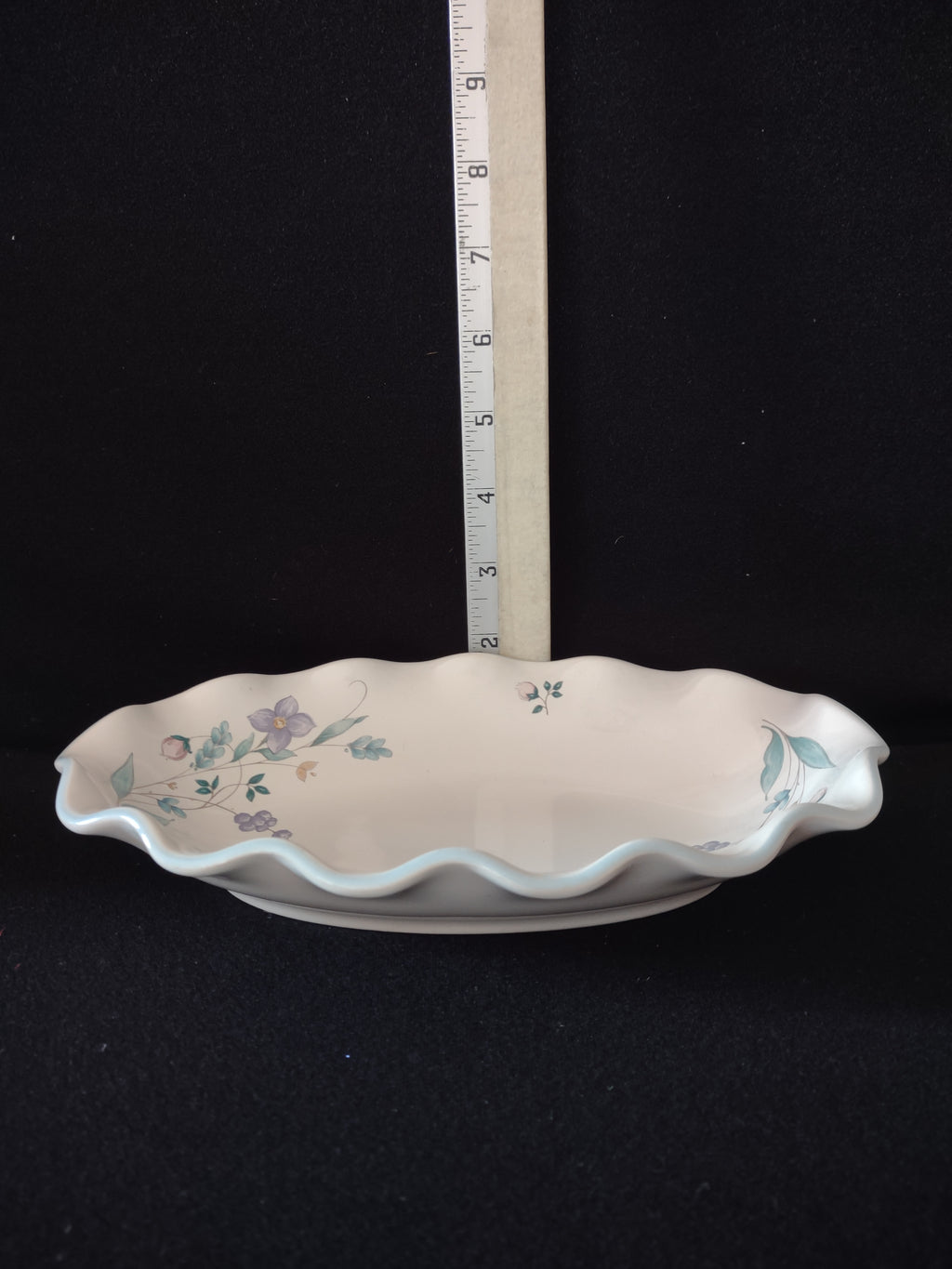Vintage Pfaltzgraff 9" Oval Fluted Relish Dish April Pattern Flowers (Lot 5029)