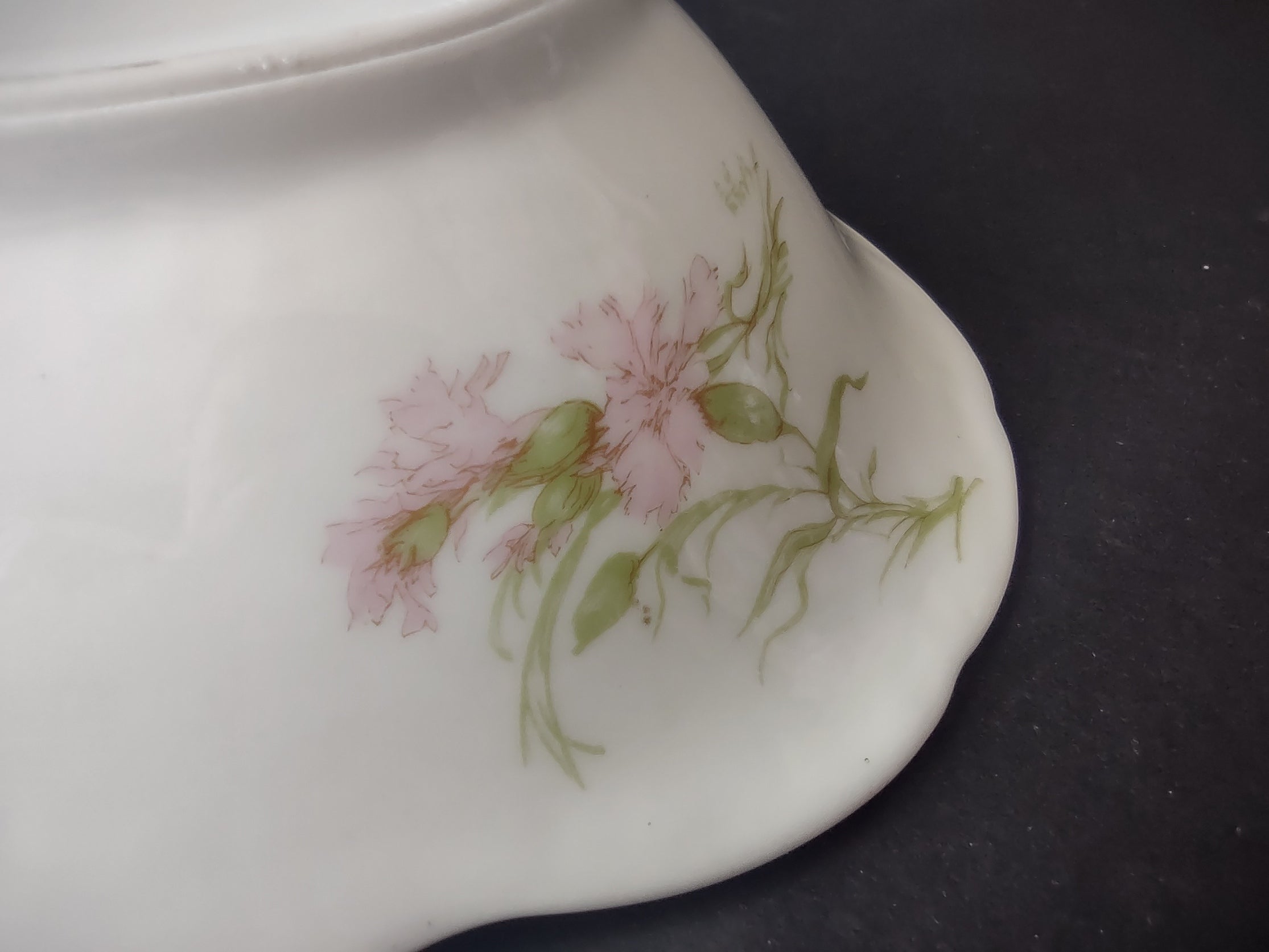 Haviland Limoges Gold Trim Handles Pink Cornflower Serving Bowl (lot 946)