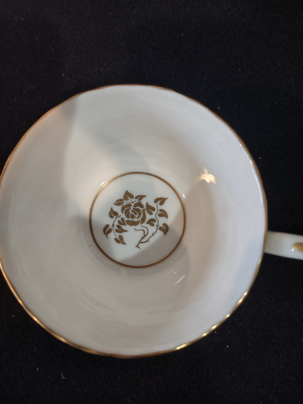 Vintage Minton Gold Rose Tea Cup Saucer Bone China Gold Trim x 3 (Lot 5430)