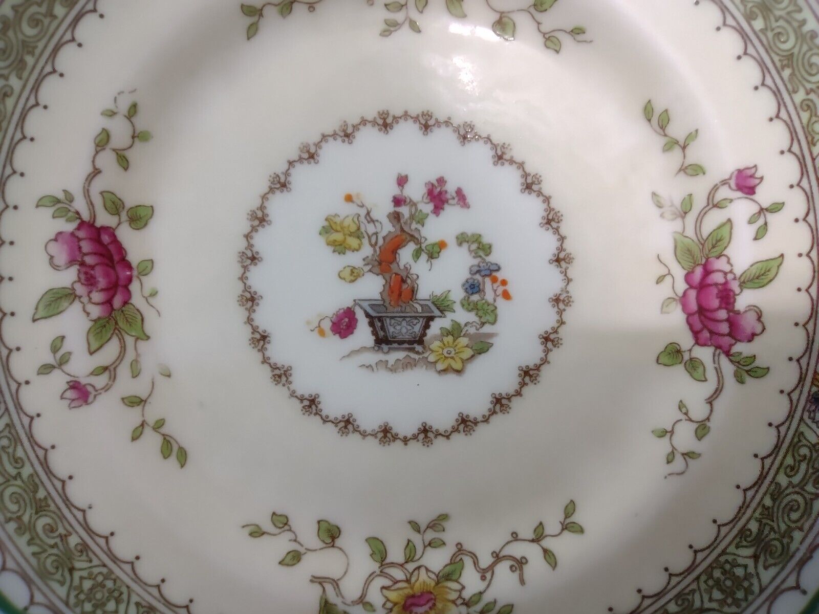 Vintage Bone Royal Doulton Indian Tree England Dessert Bread Plate 6-1/4" (lot 142)