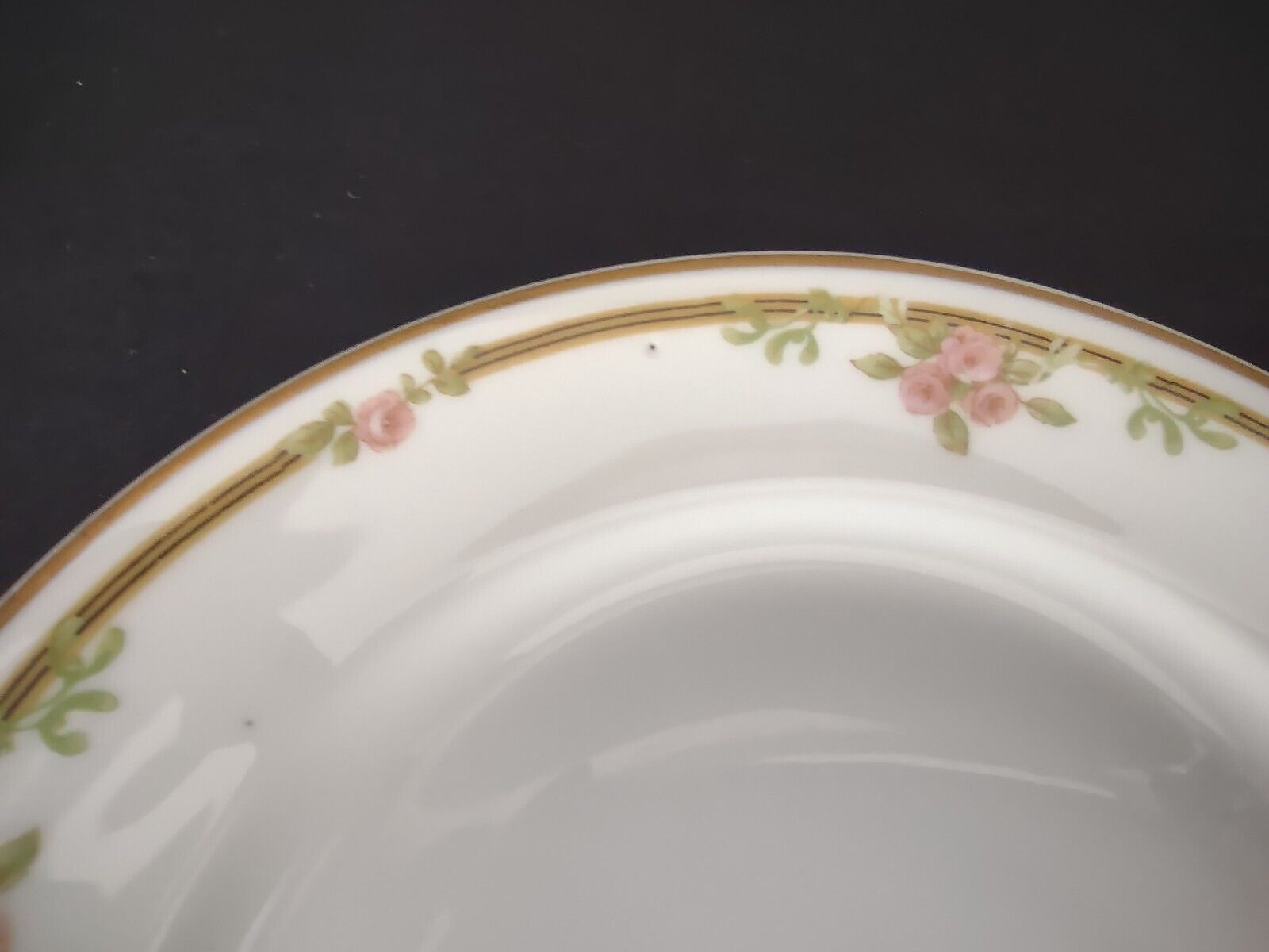 Haviland Limoges Schleiger 625 A Red Rose 2 x Dessert Plate 6-1/4" (lot 539