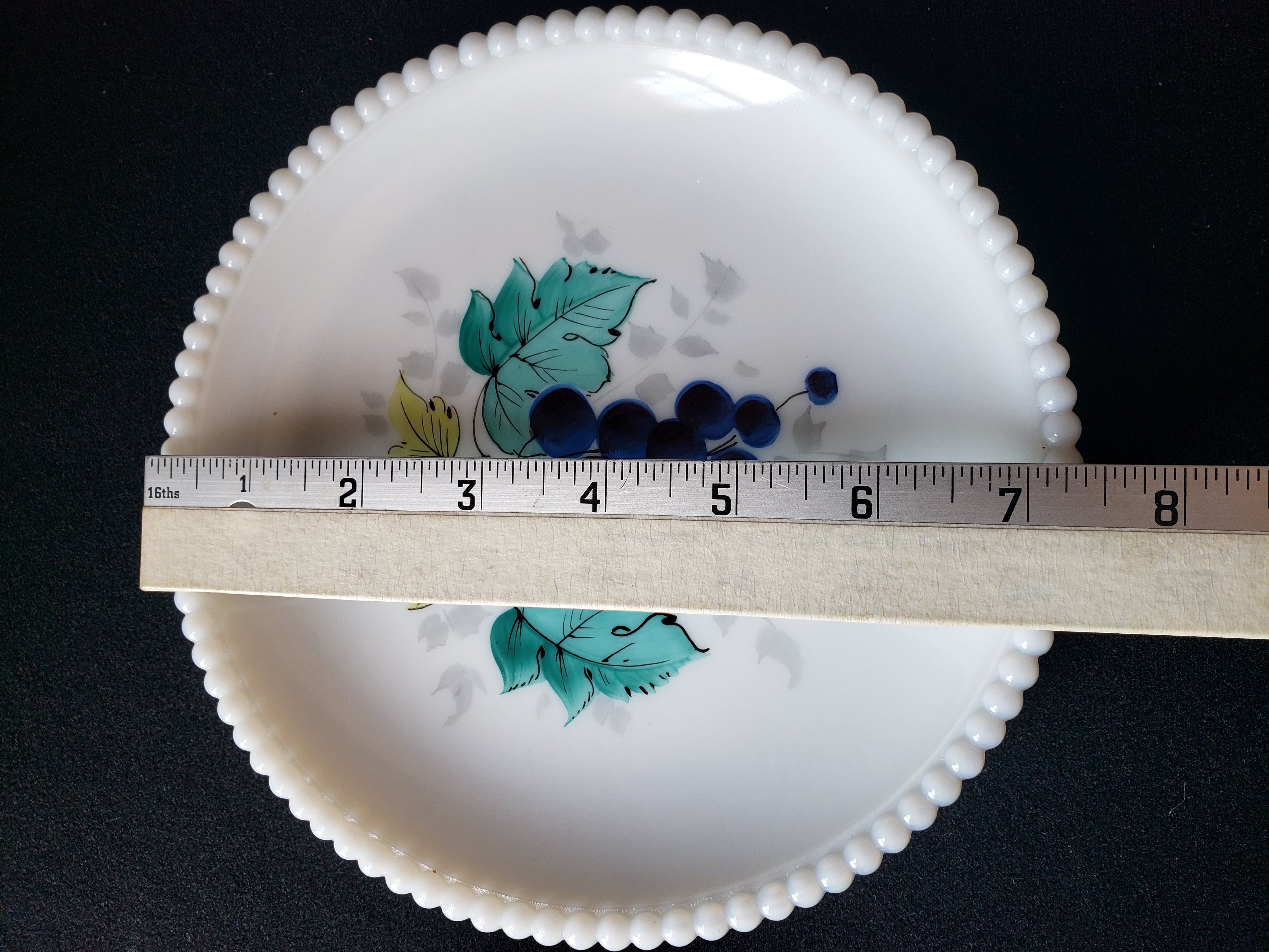Vintage Westmoreland Grape Motif Milk Glass Dessert Plate (lot 2186)