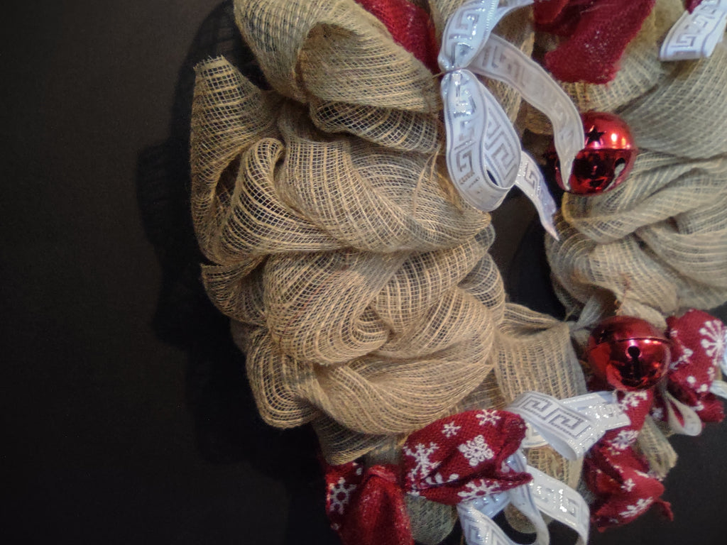 Christmas Mesh Wreath with Bells and Bows Primitive Rustic Cottage (lot 2726c)