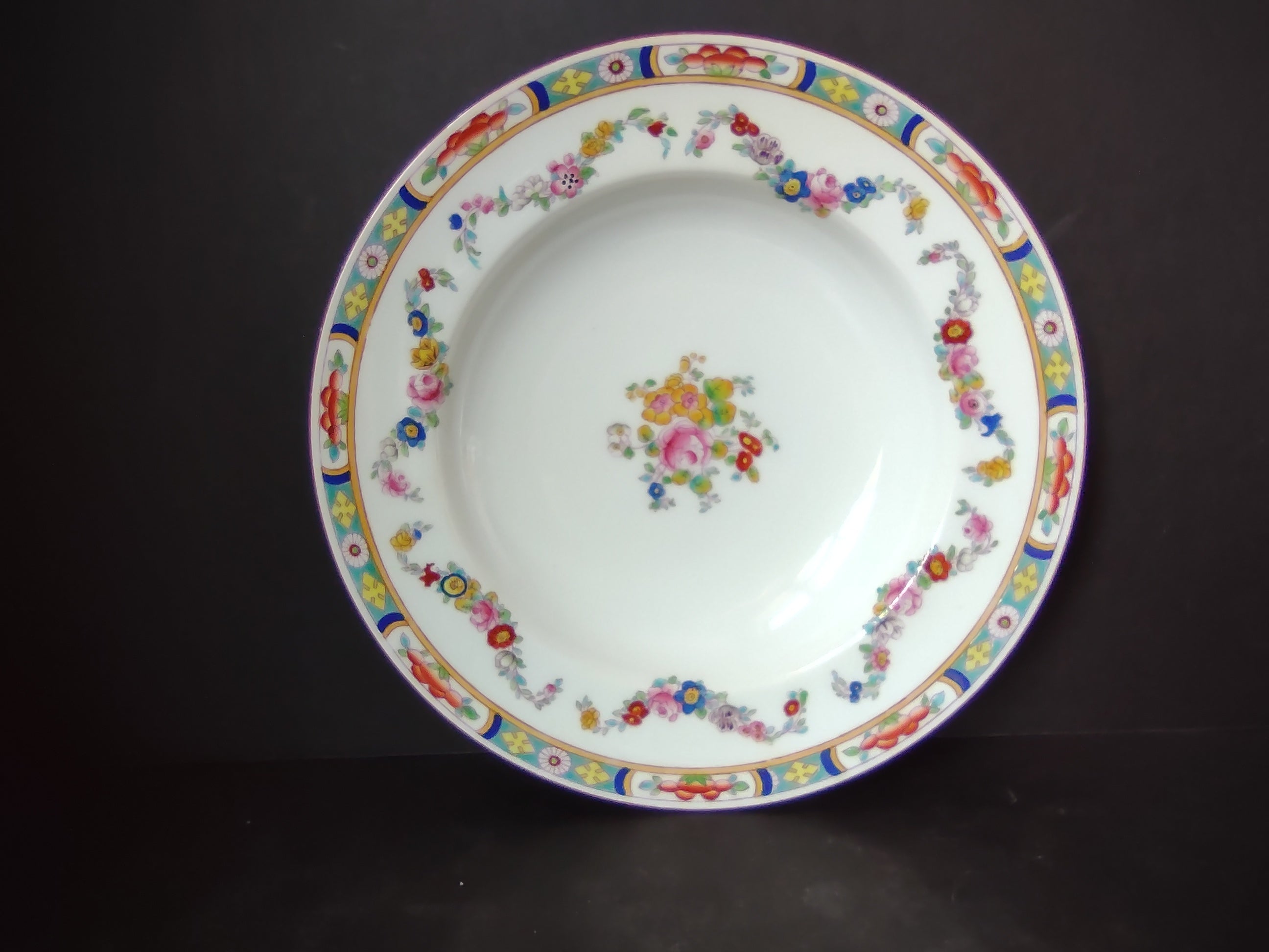 Vintage Minton Rose Garland Swag Soup Plate Bone China England (lot 5476)