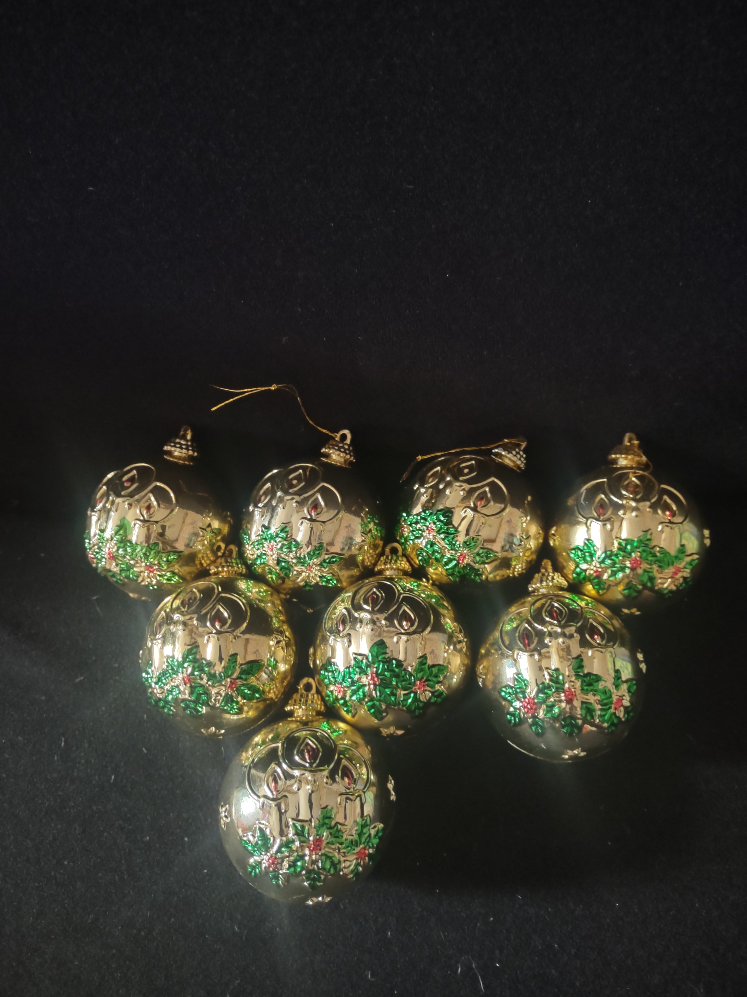 Christmas Plastic Ornaments Shiny Gold Holly Red Berries Candles X 8 (Lot 4539)