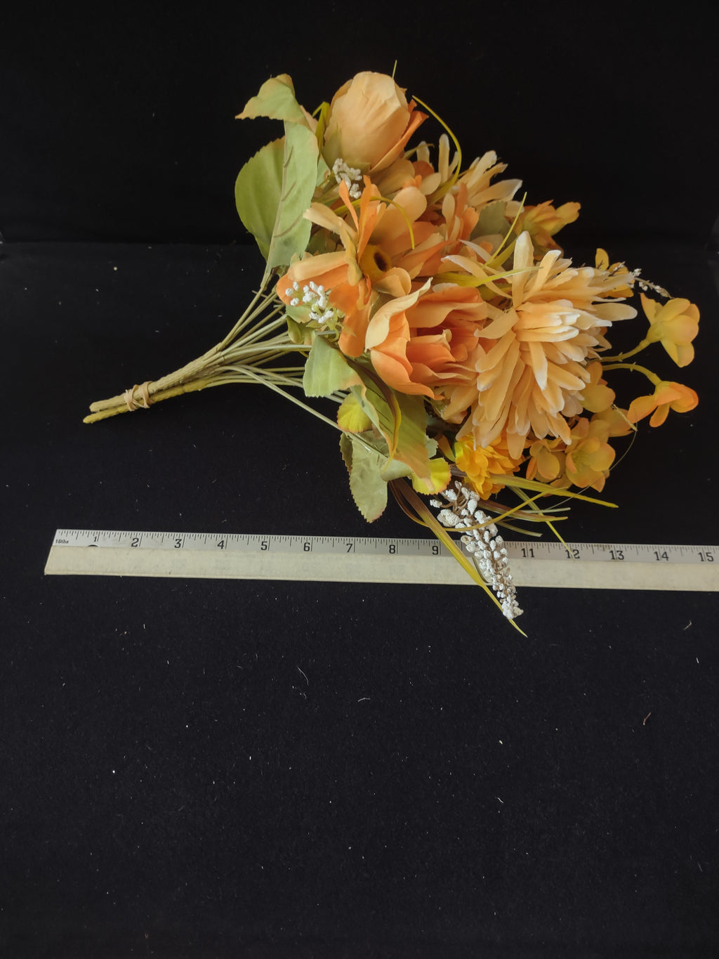 Thanksgiving/Fall 14" Mums Roses Three Twigs Silk Flowers (Lot 3515)