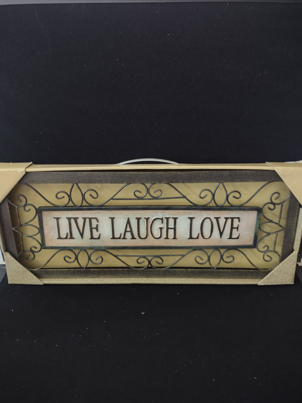 Lisa Hilliker Live Laugh Love Metal Wall Decoration (Lot 3317t)