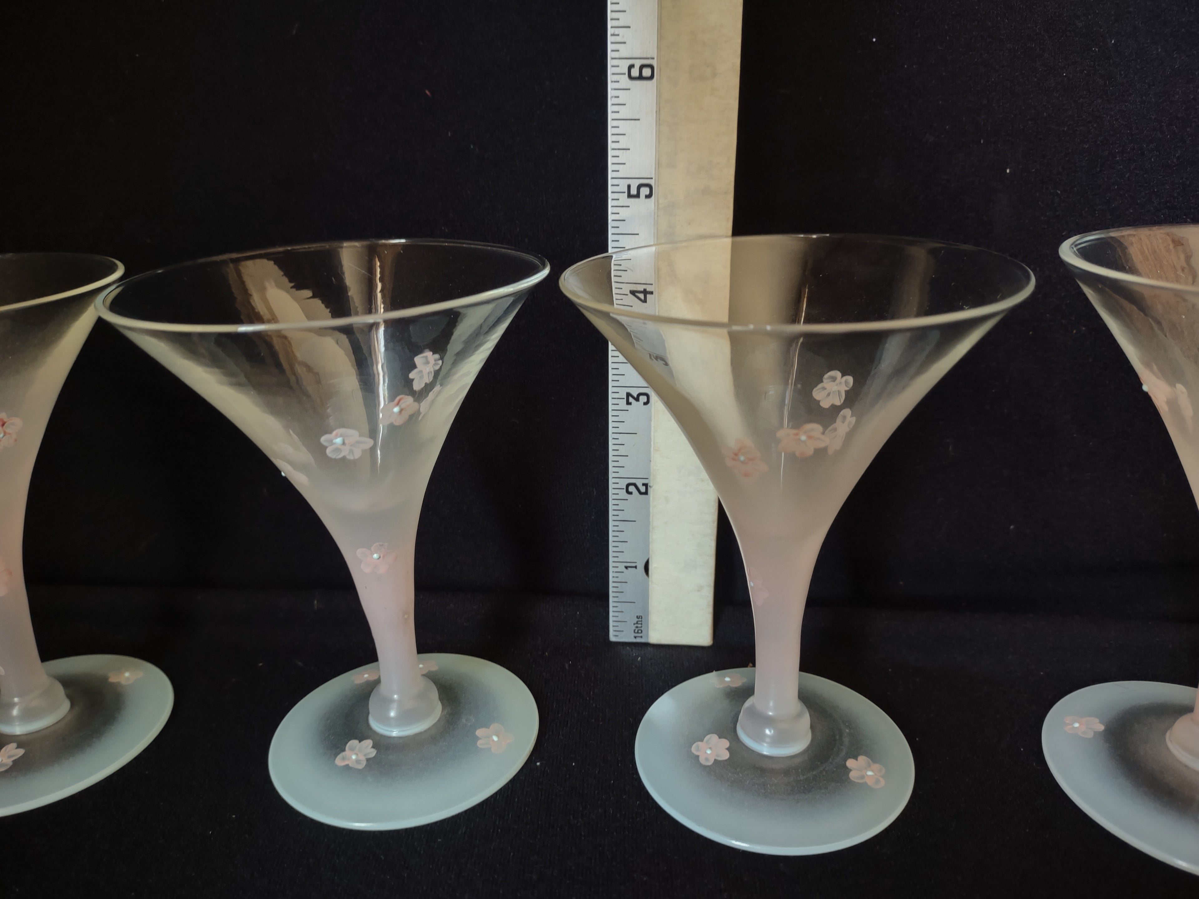 Set of 4 Vintage MCM Frosted Martini Glass Pink Flower Handpainted (lot 2740)