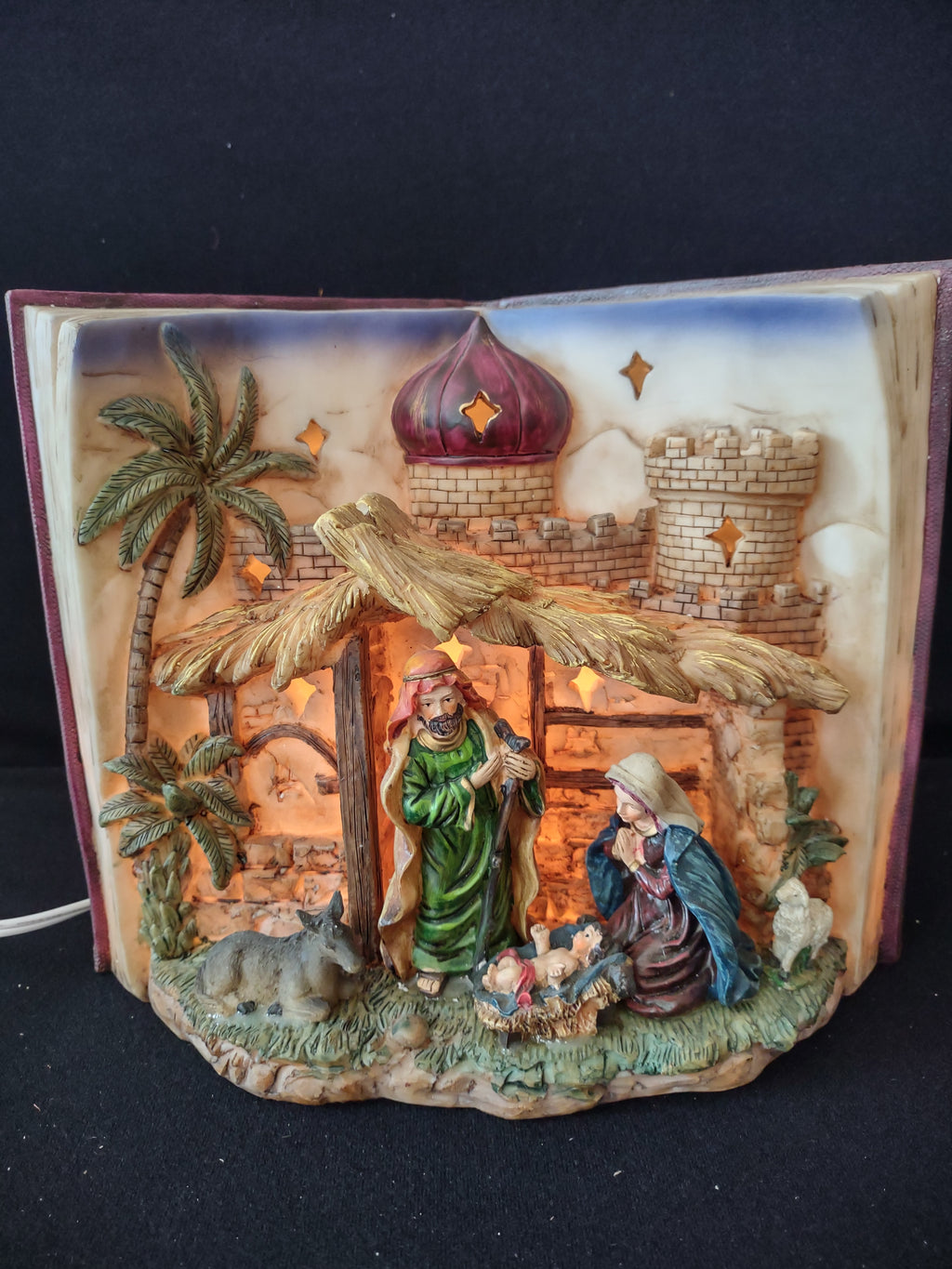 Vintage Christmas Lighted Nativity Scene Joseph Mary Baby Jesus (Lot 3723)