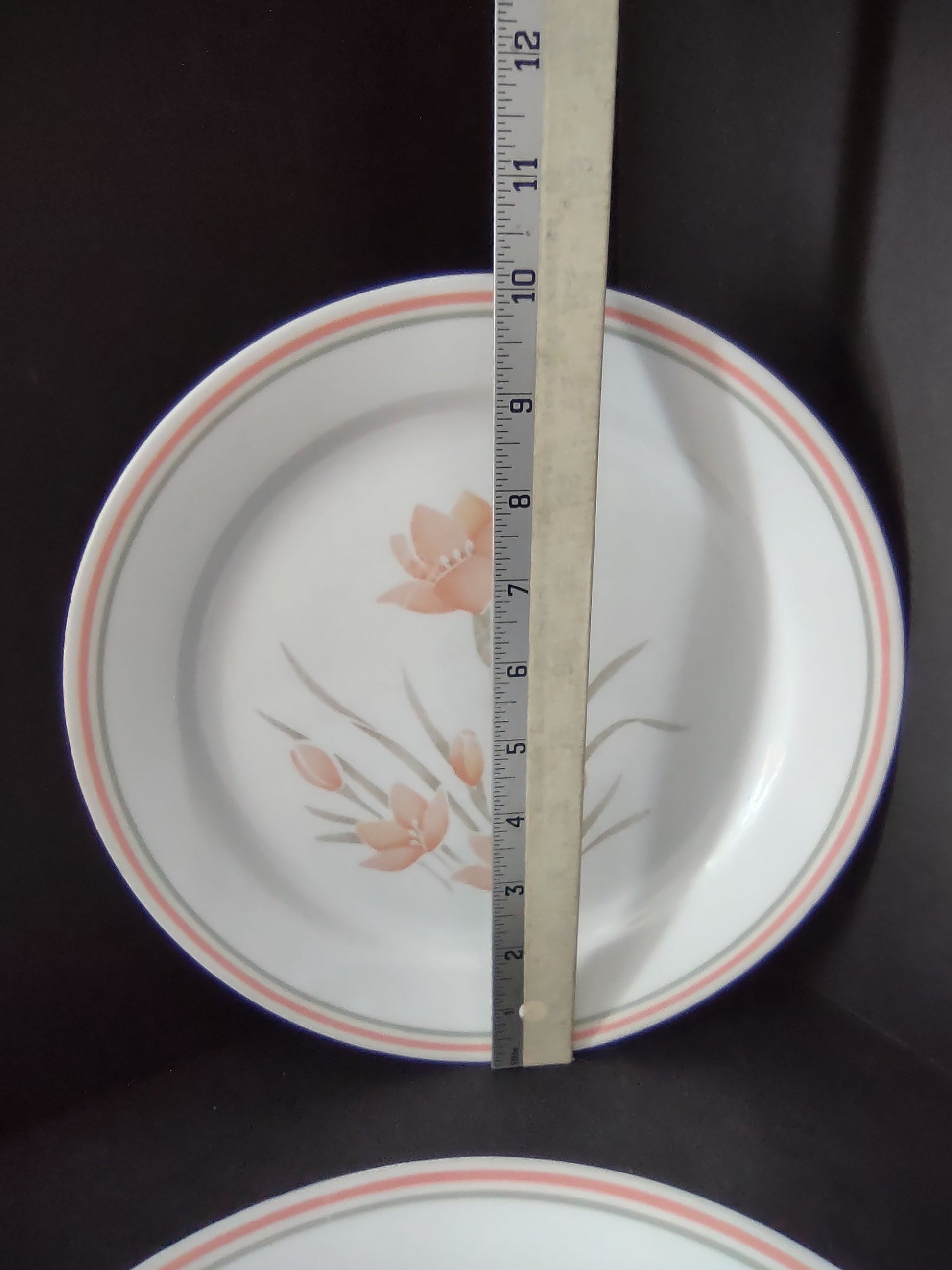 Corelle Peach Floral Dinner 10" Plate x 4 Some Scratches (lot 2964c)