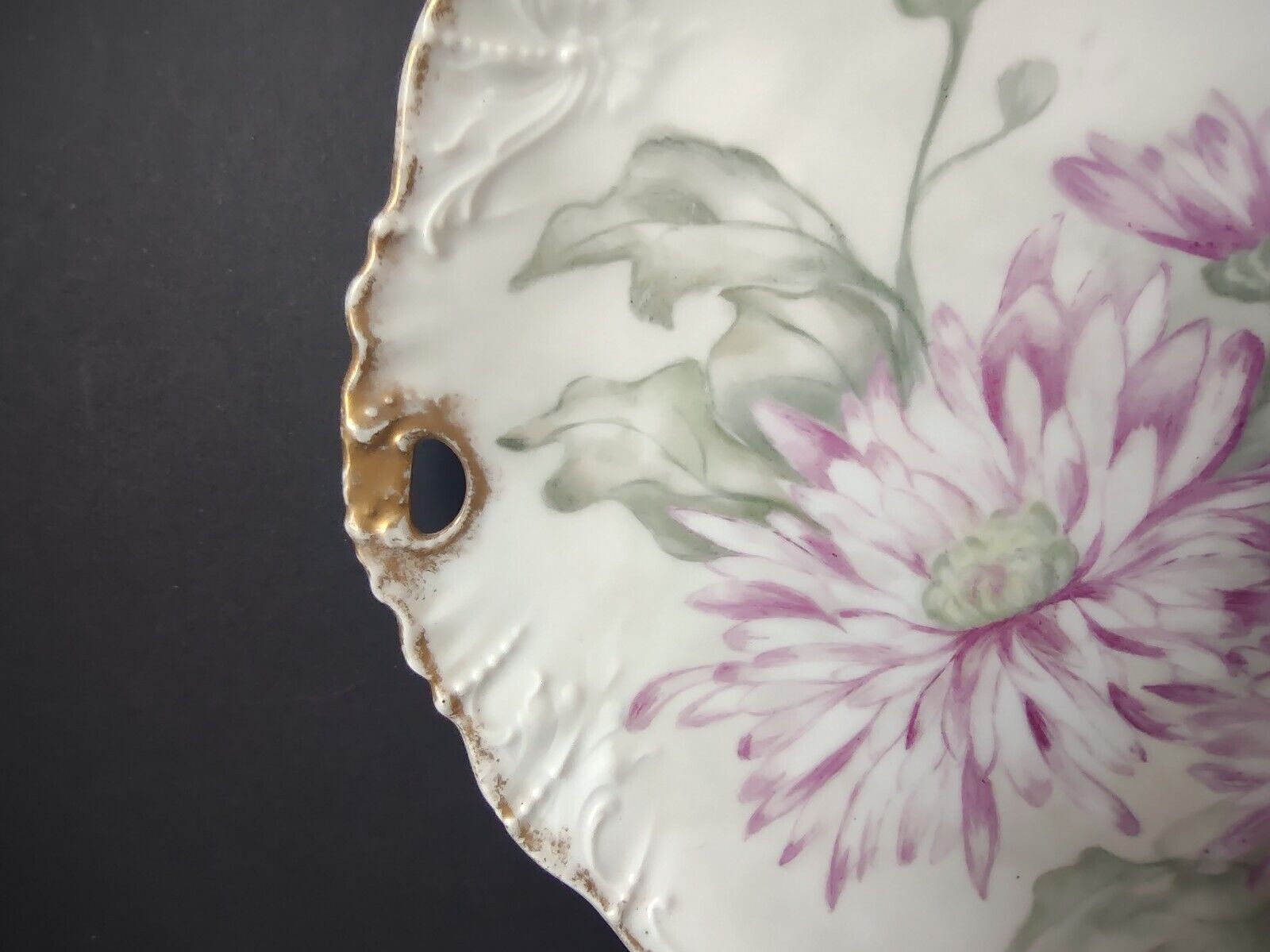 CT Germany Chrysanthemum Cake Plate Gold Trim (lot 752)