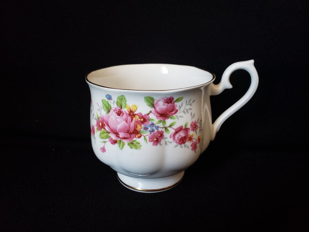 Vintage Royal Albert Rose Bouquet Saucer ONLY (lot 2034)