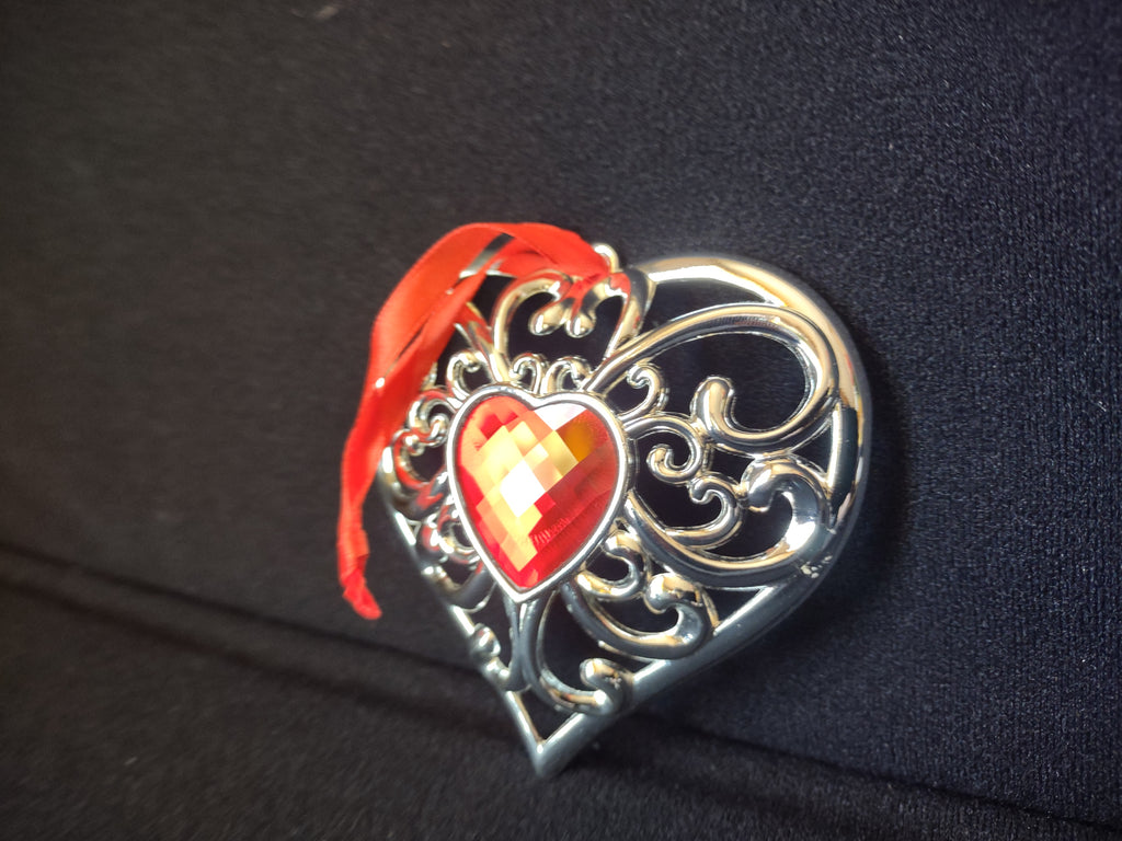 Lenox Red Gem Heart Christmas Tree Ornament (lot 1662)