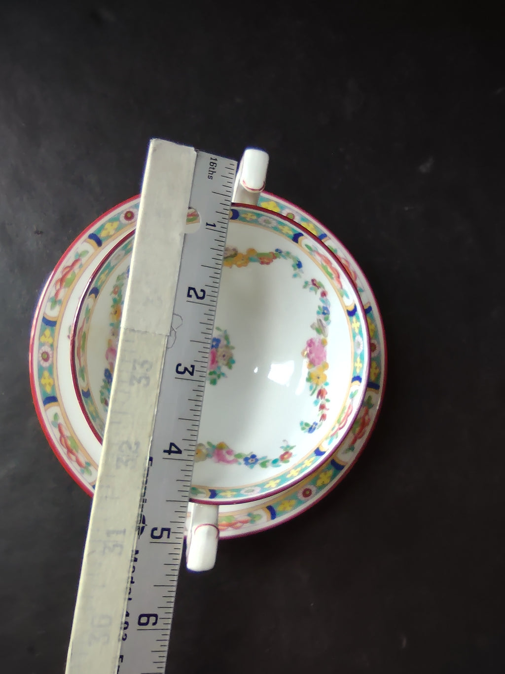 Vintage Minton Rose Garland Swag Boullion Saucer Bone China England (lot 5479)