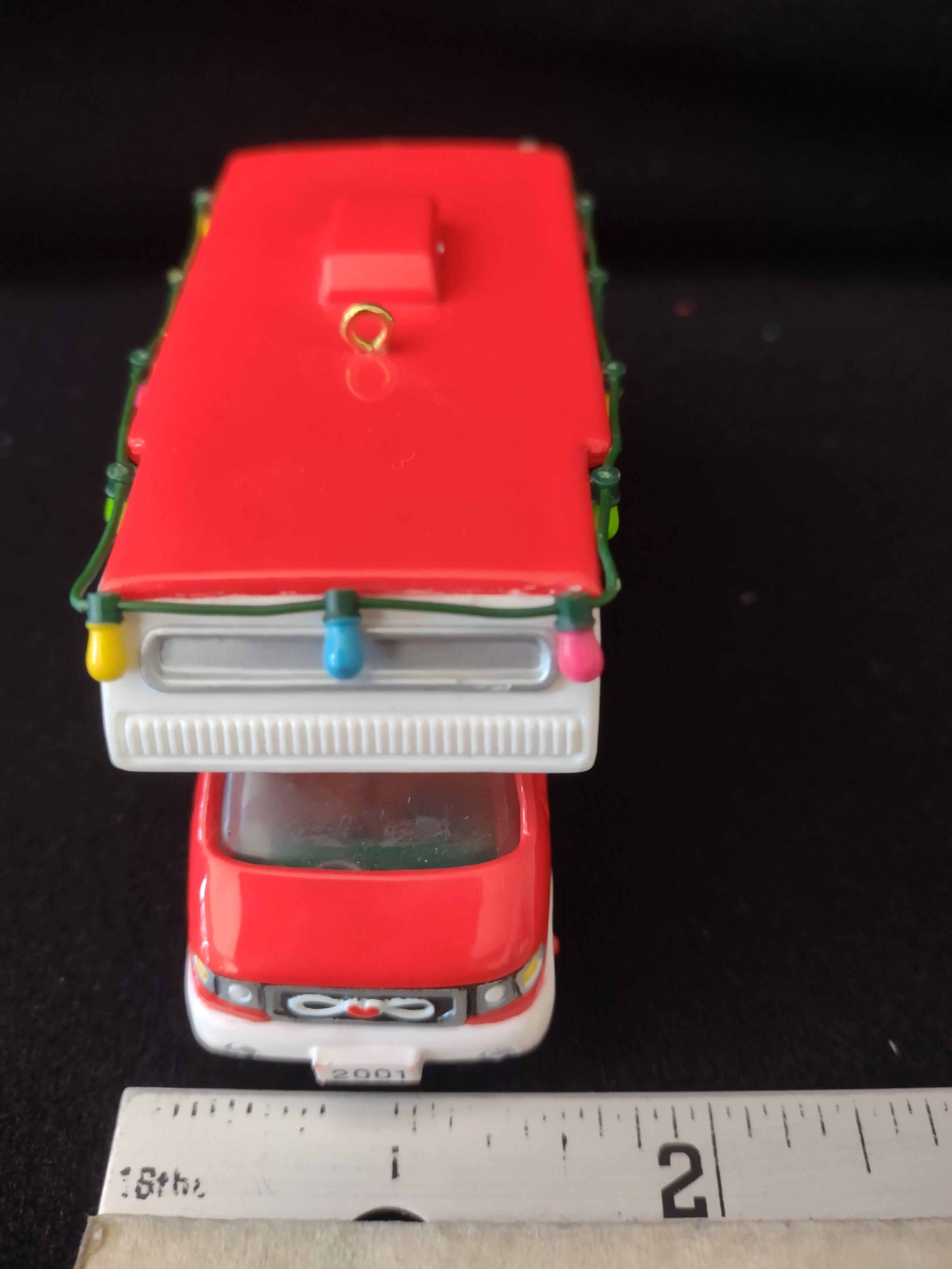 Vintage 2001 Christmas Camper Ornament Lights Wreath Personalize (Lot 4169)