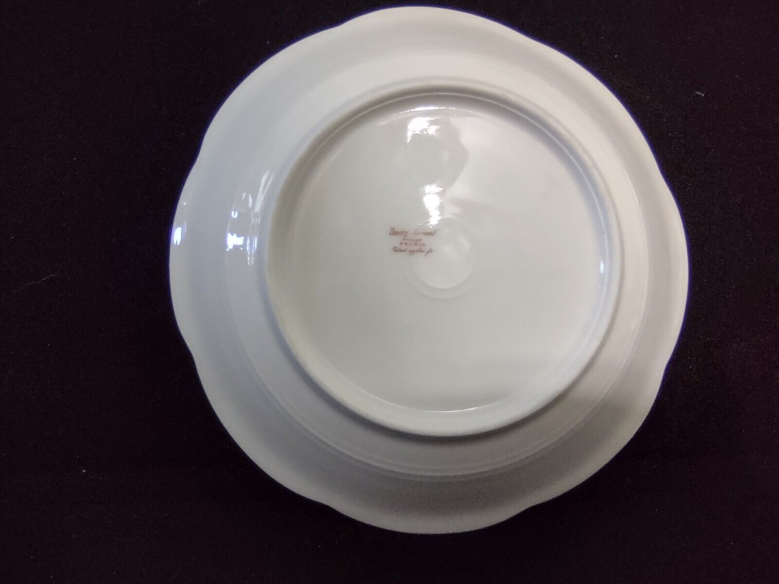 Haviland Limoges White Coupe Salad Plate 7-1/2" Gold Trim (lot 308)