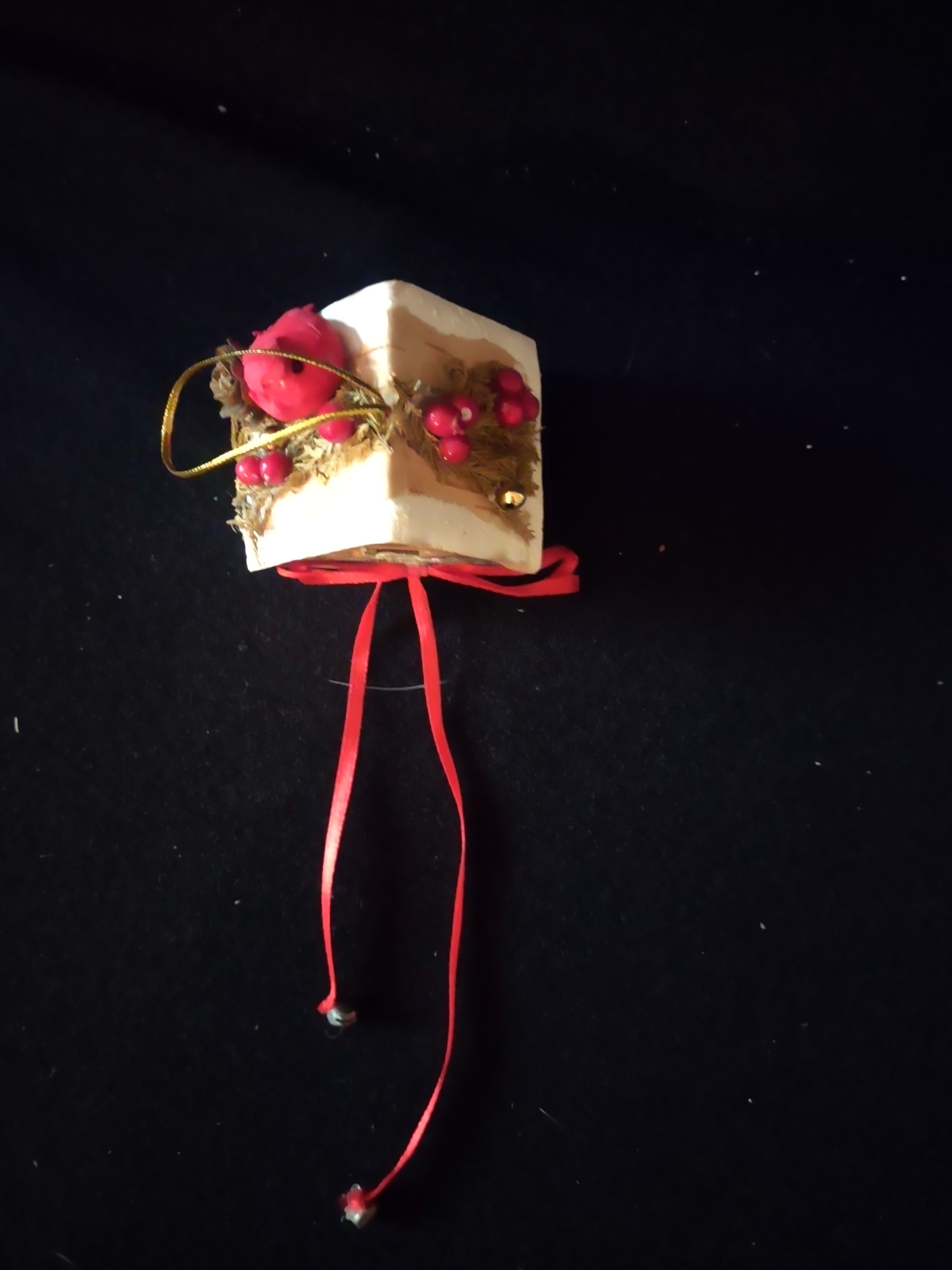 Christmas Winter Bird House Ornament Wood Bark Ribbon Birds Set Of 3 (Lot 4597)