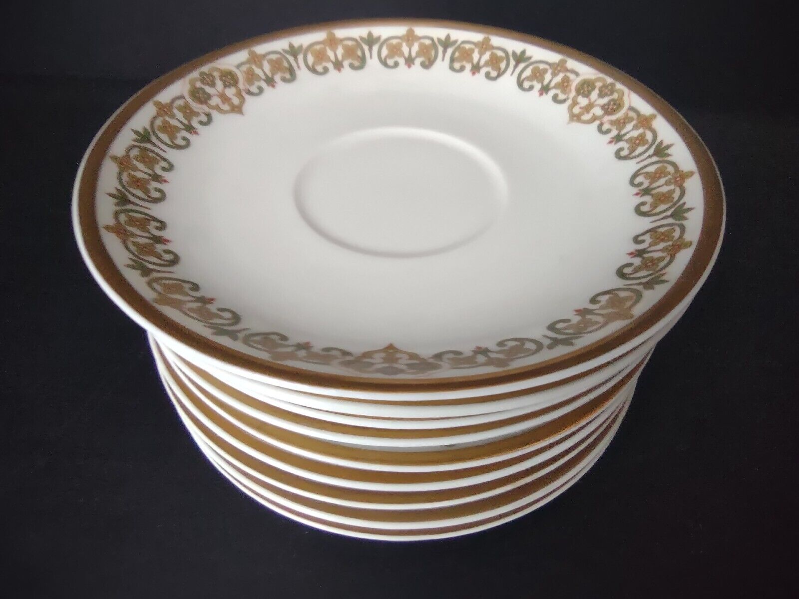 Haviland Limoges 7 x Saucer 5-1/2" Four Leaf Flower Green Red (lot 529)