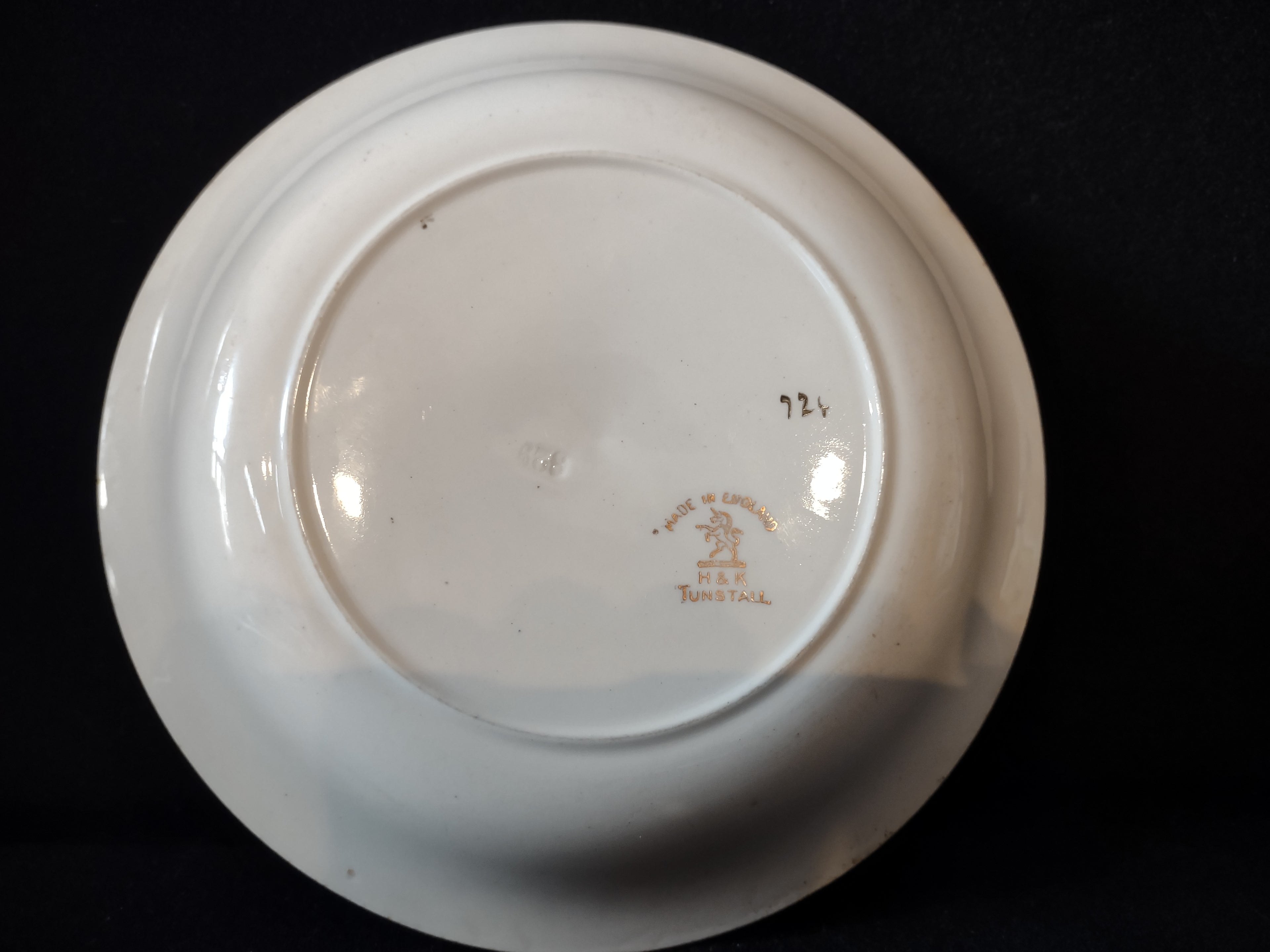 Vintage Bowl Plate Tunstall Dicken's Days Englland (lot 5835)