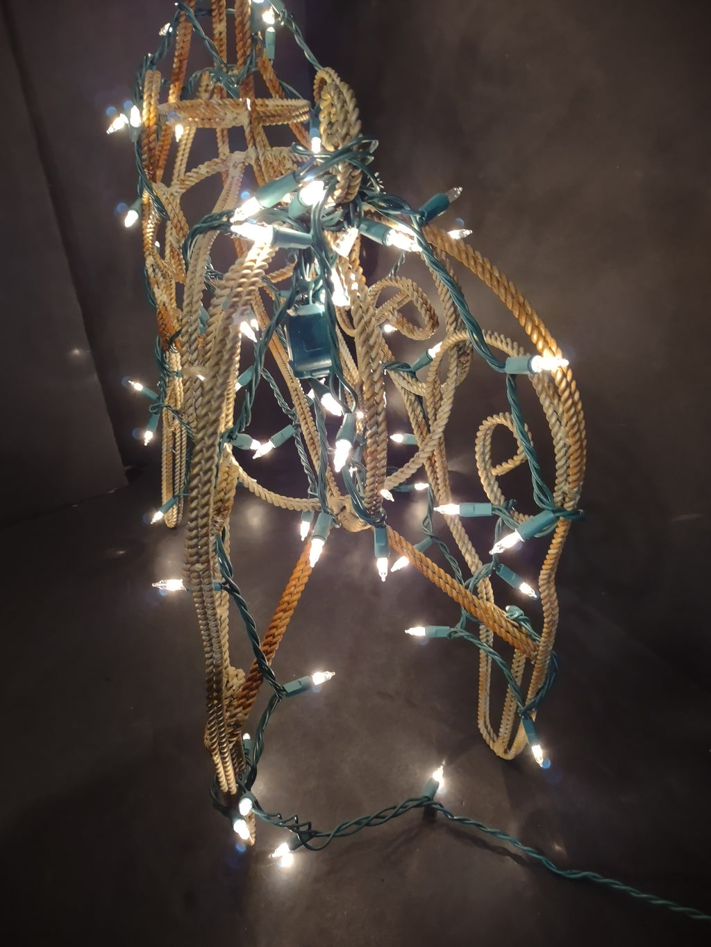 Vintage Metal Christmas Reindeer Light Up 30" (lot 1403)