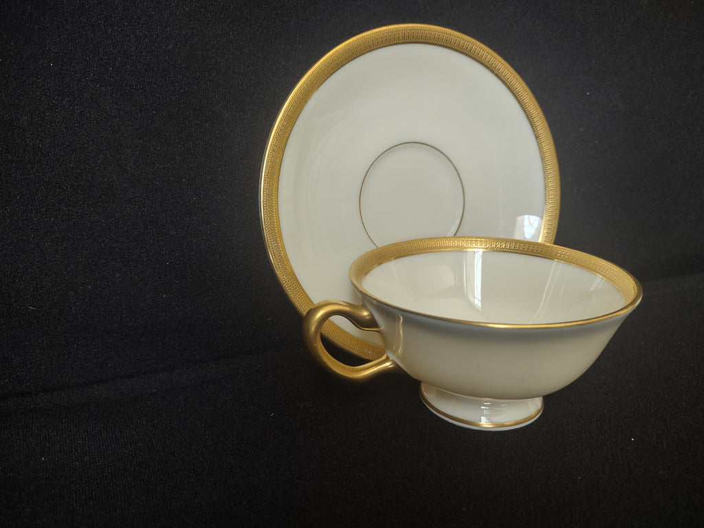 Vintage Lenox J-30 Gold Trim Tea Cup with Saucer (lot 1804)