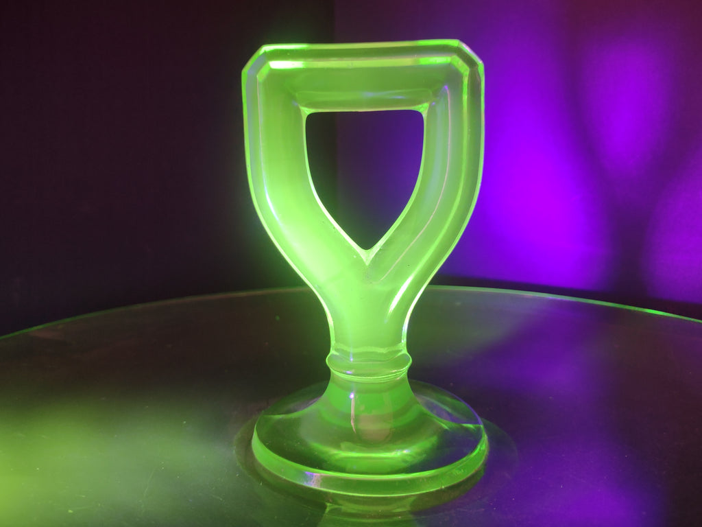 Uranium Vaseline Glass Glows Green Oval Serving Tray with Handle (lot 2712)