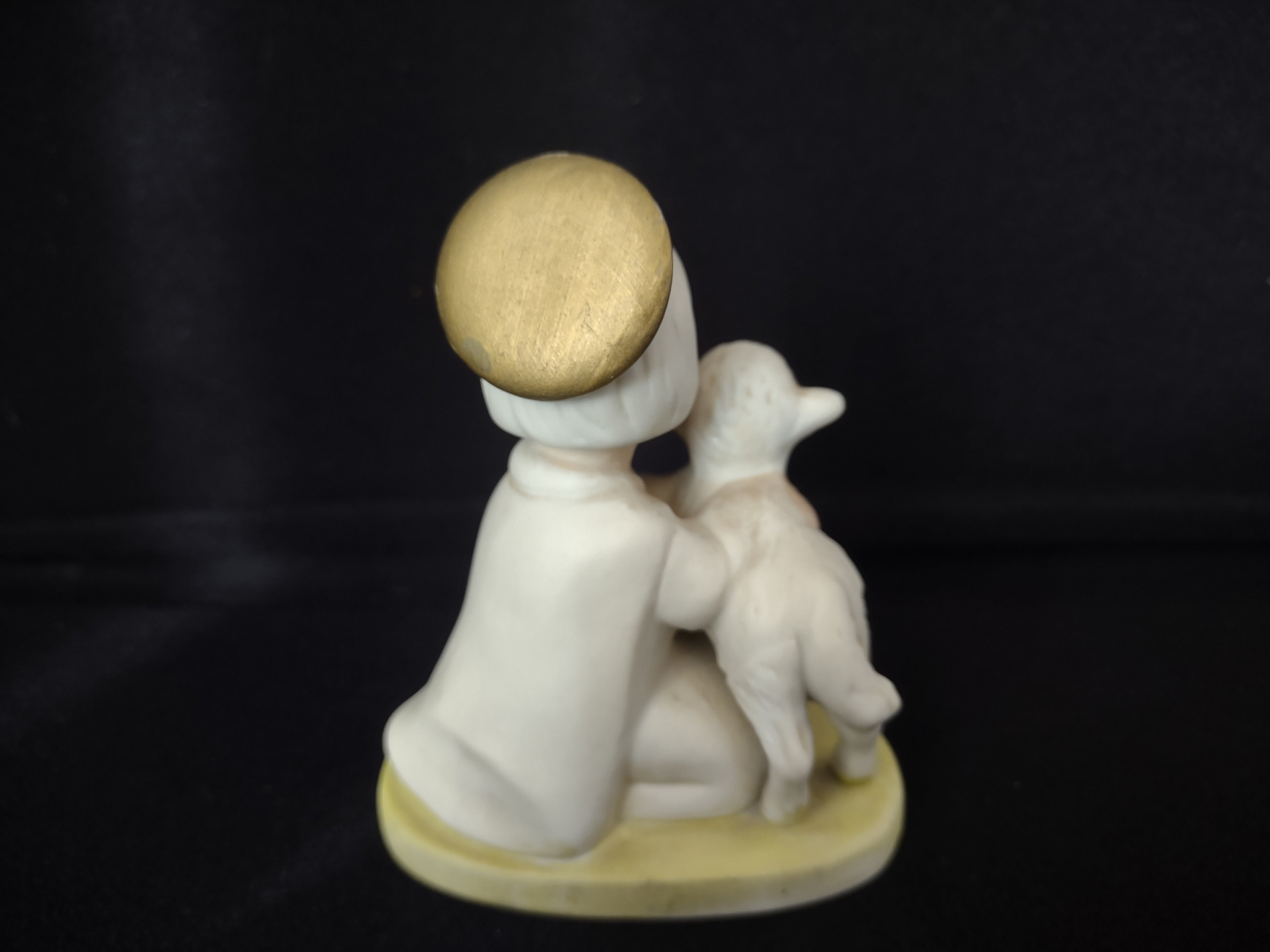 Vintage Homco Home Interiors Holy Child with Lamb Shepherd (lot 2436)