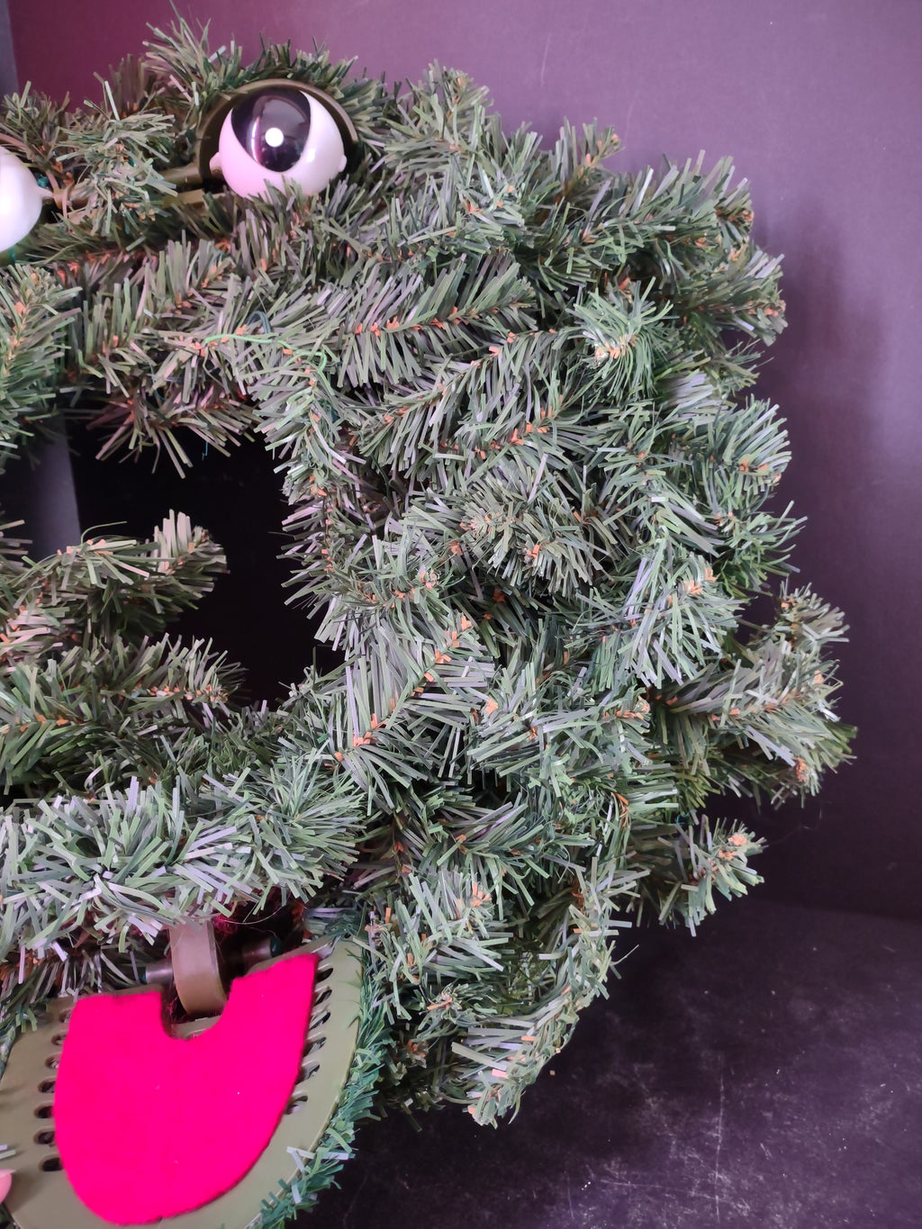 Vintage Christmas Gemmy Talking Wreath for PARTS Only - does not work (lot 3436)