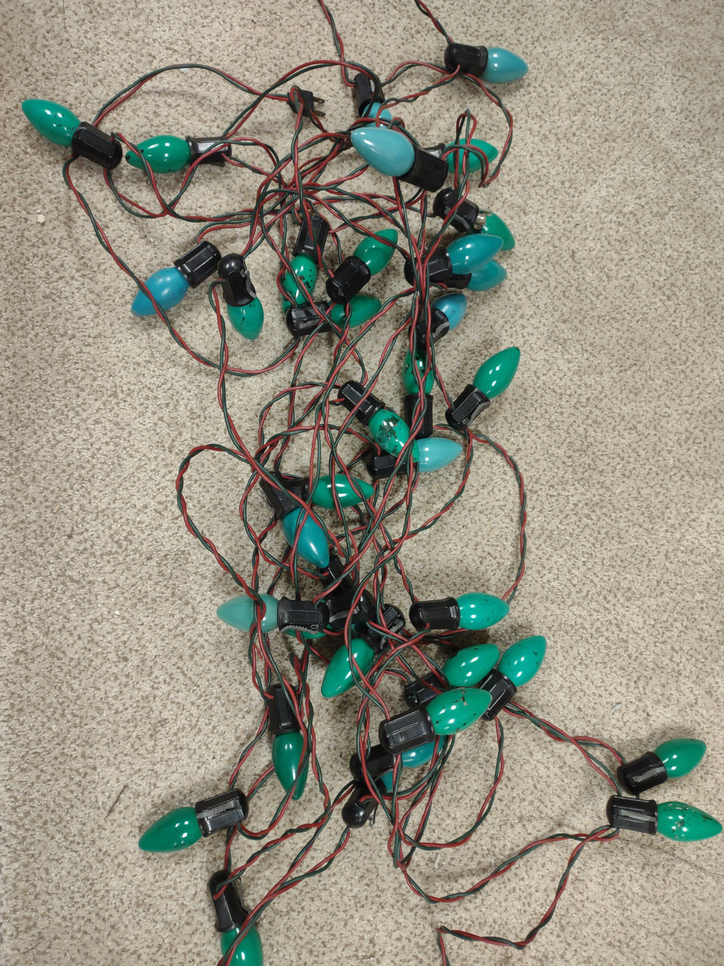 Christmas String Lights Vintage 39 Socket C9 Bulb NEED One light fixed lot 3290