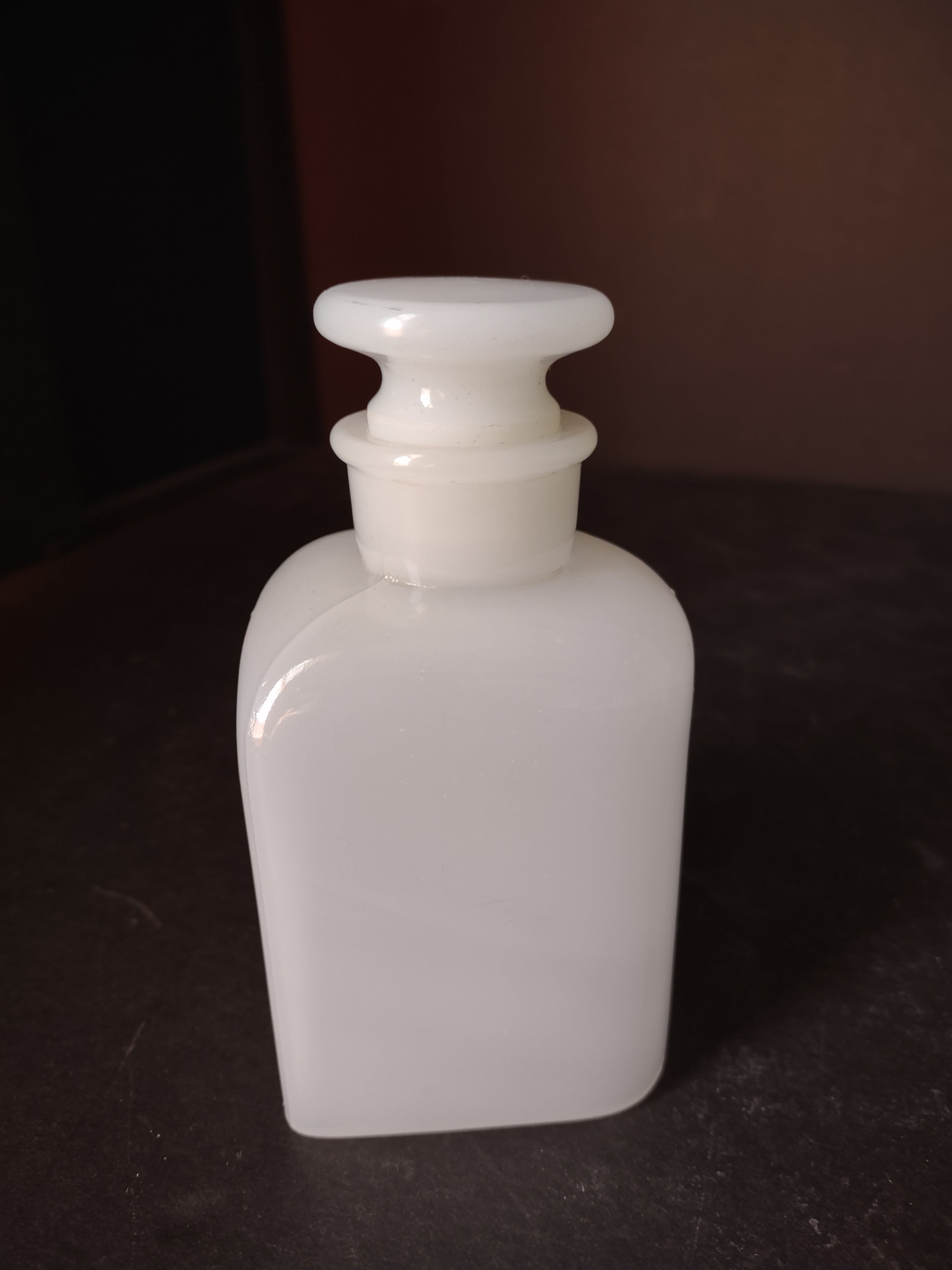 Vintage Milk Glass Apothecary Bottle with Stopper (lot 5202)