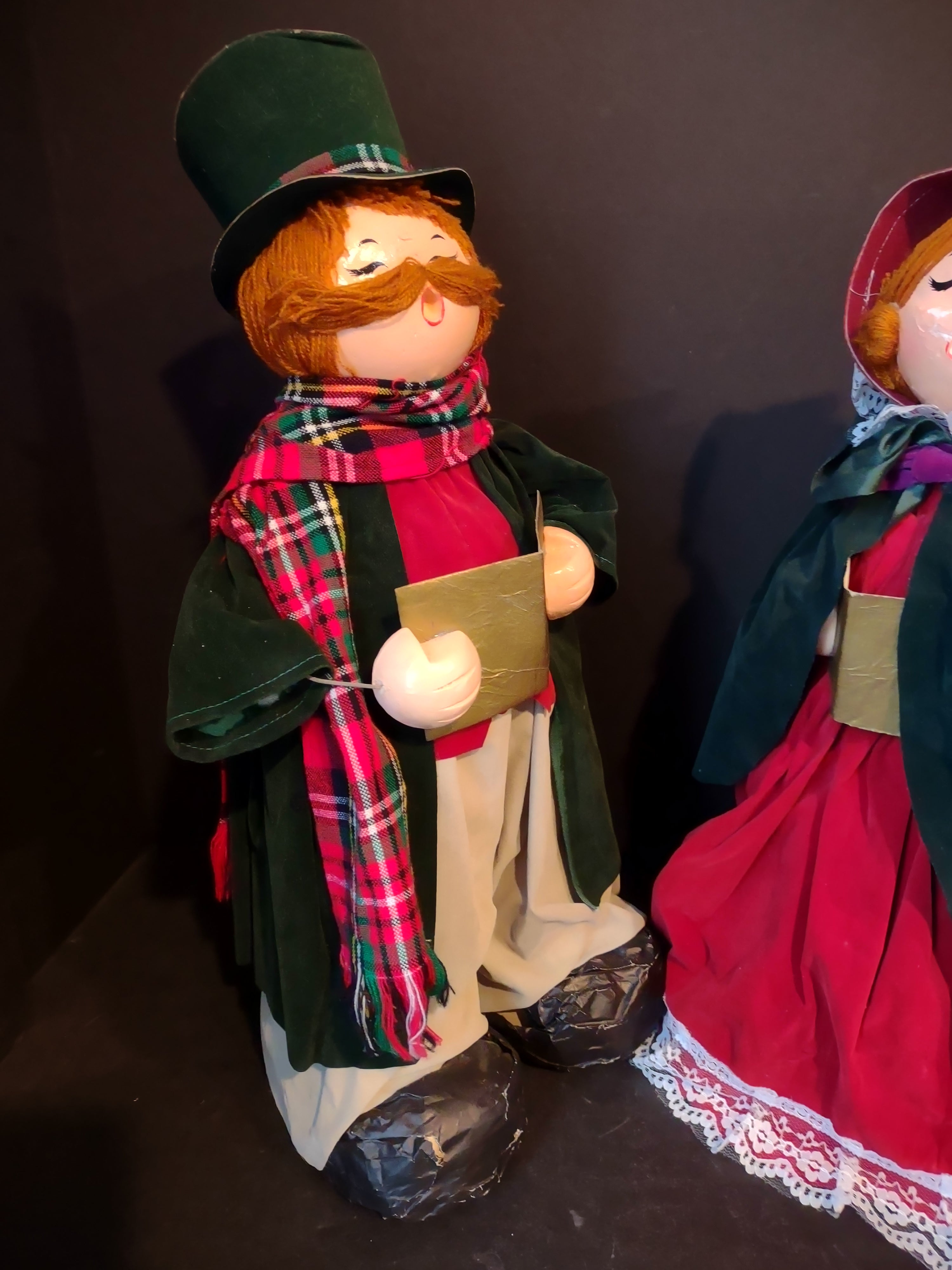 Vintage Christmas Carolers Paper Mache 22" IMPERFECT (lot 3316)