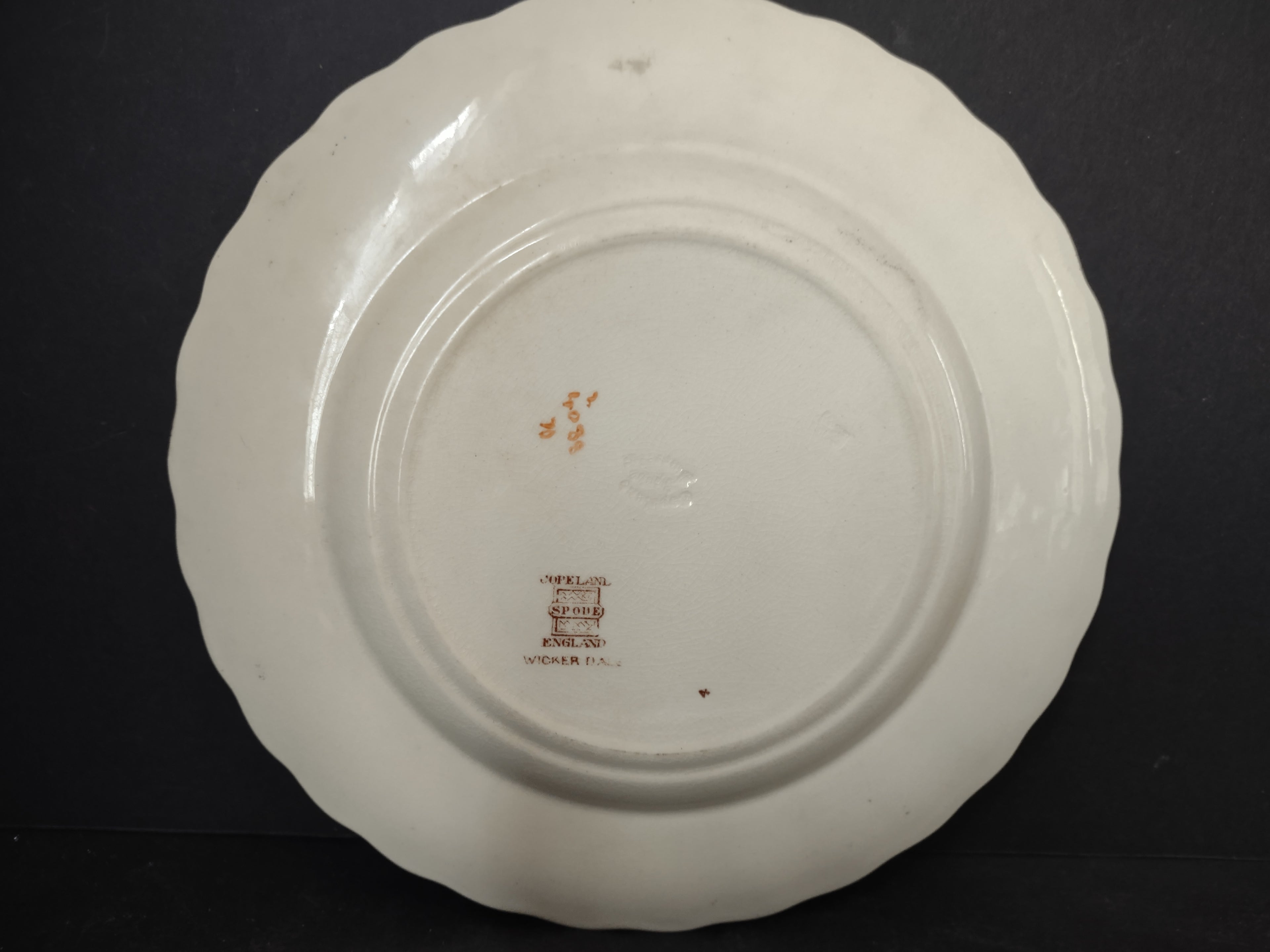 Vintage Copeland Spode Plate Wicker Dale Floral English CRAZING (Lot 5769)