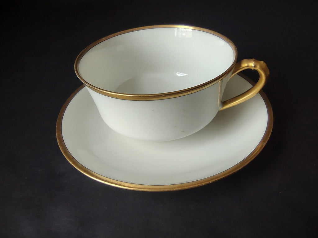 Haviland Limoges France Black & Gold Trim White 3-3/4" Teacup & Saucer (lot 676)