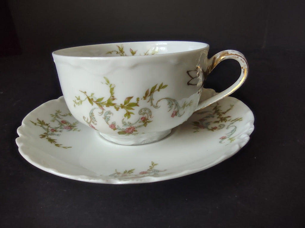 Haviland Limoges Tea Cup & Saucer White Scalloped Edge Rose Blue Ribbon (lot 858