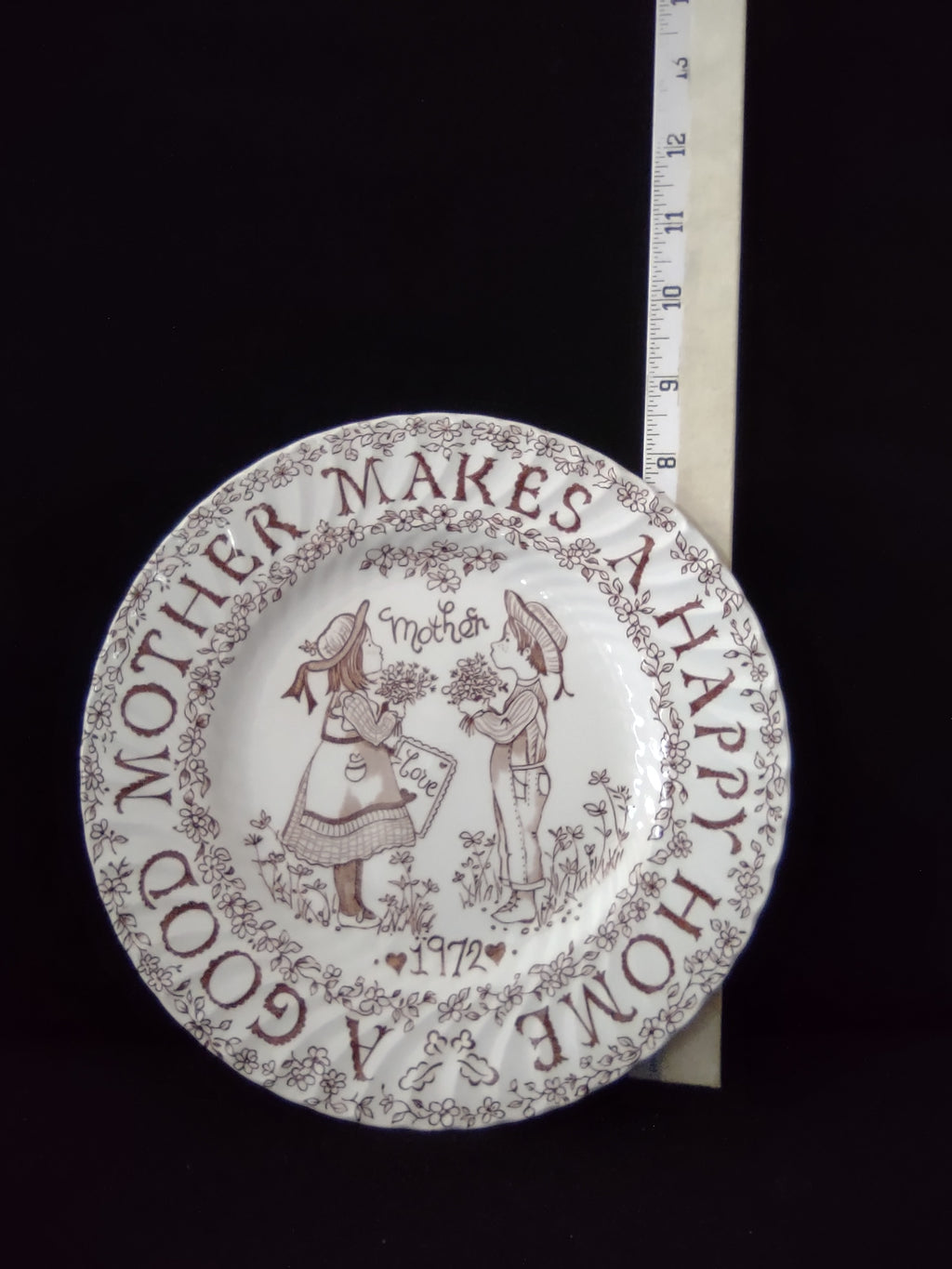 Vintage Royal Crownford Mother's Day Plate 1972 Good Mother Happy Home (Lot 4019