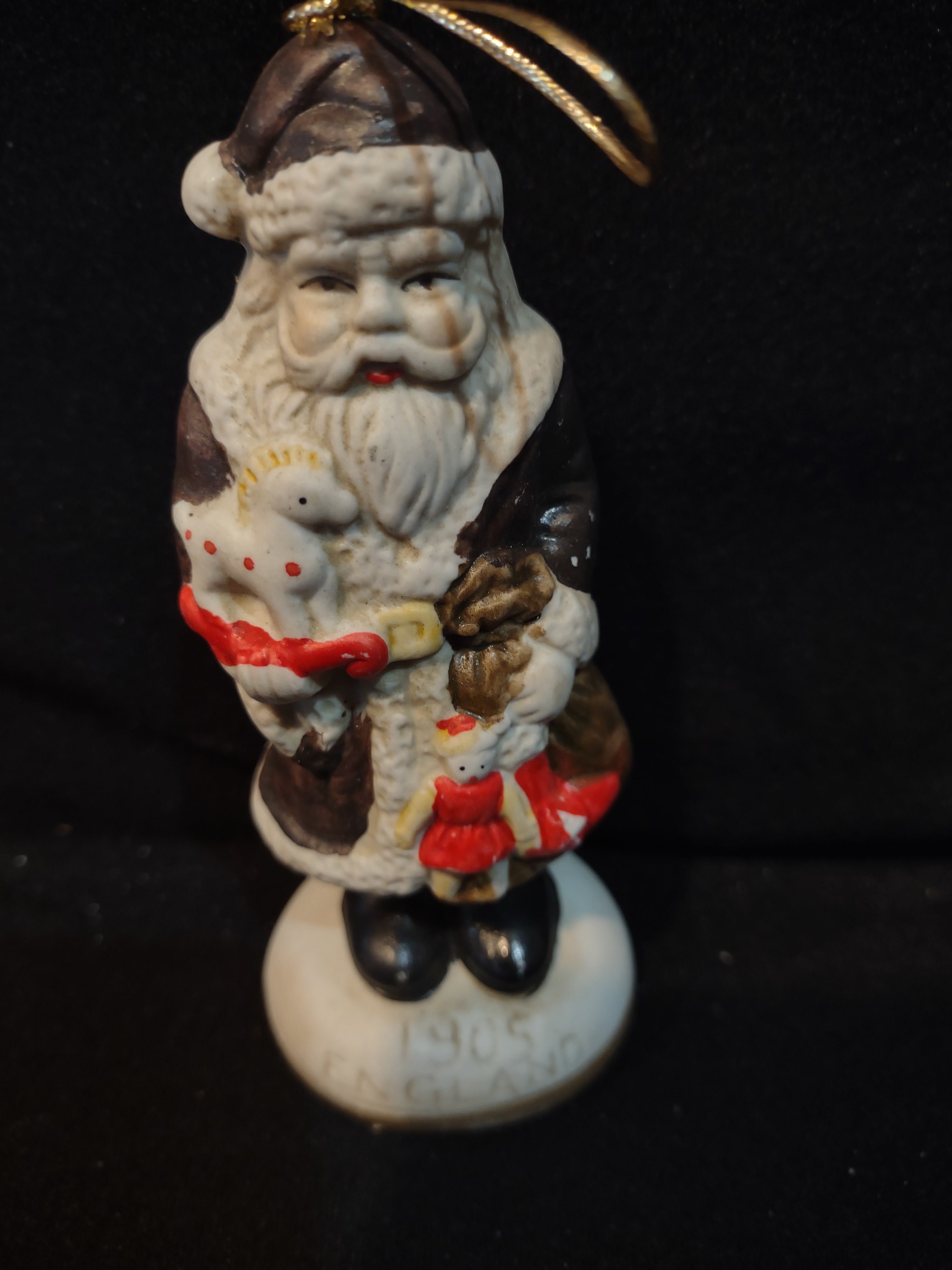 Vintage Christmas Ceramic Santa Of The World Figurines Set Of 6 (Lot 3987)