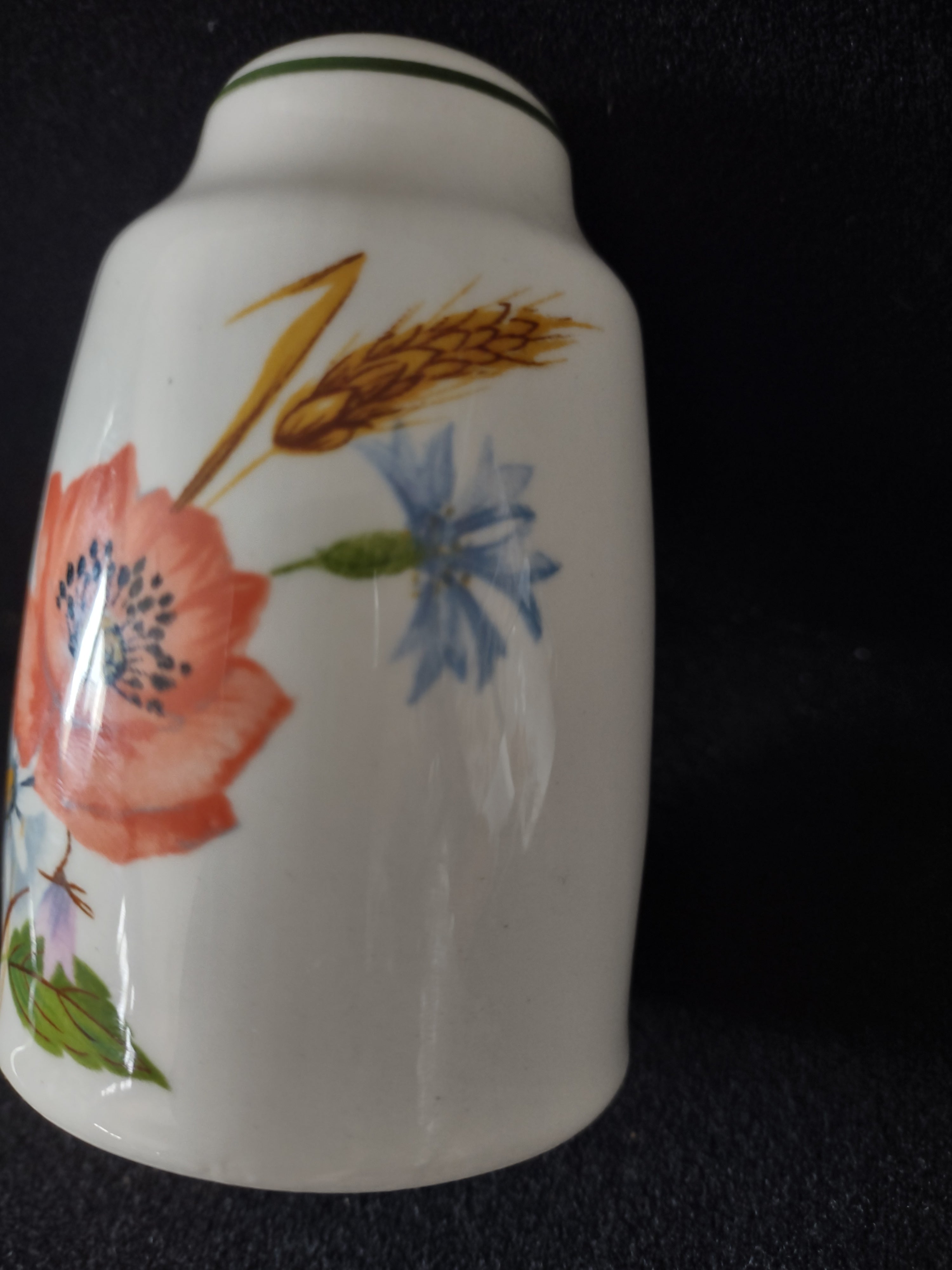 Vintage Salt Pepper Shakers Wild Poppy Wheat (Lot 5236)