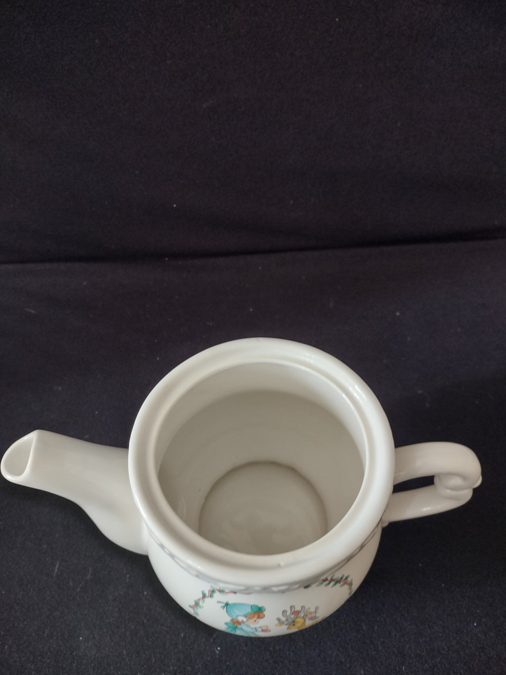 Vintage Precious Moments Happy Holly Days Christmas Teapot (Lot 4043)