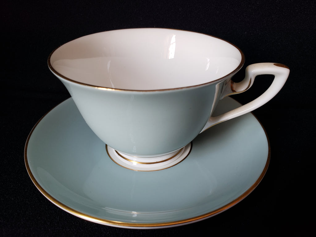 Vintage Royal Worcester Cynthia Tea Cup with Saucer (lot 2113)