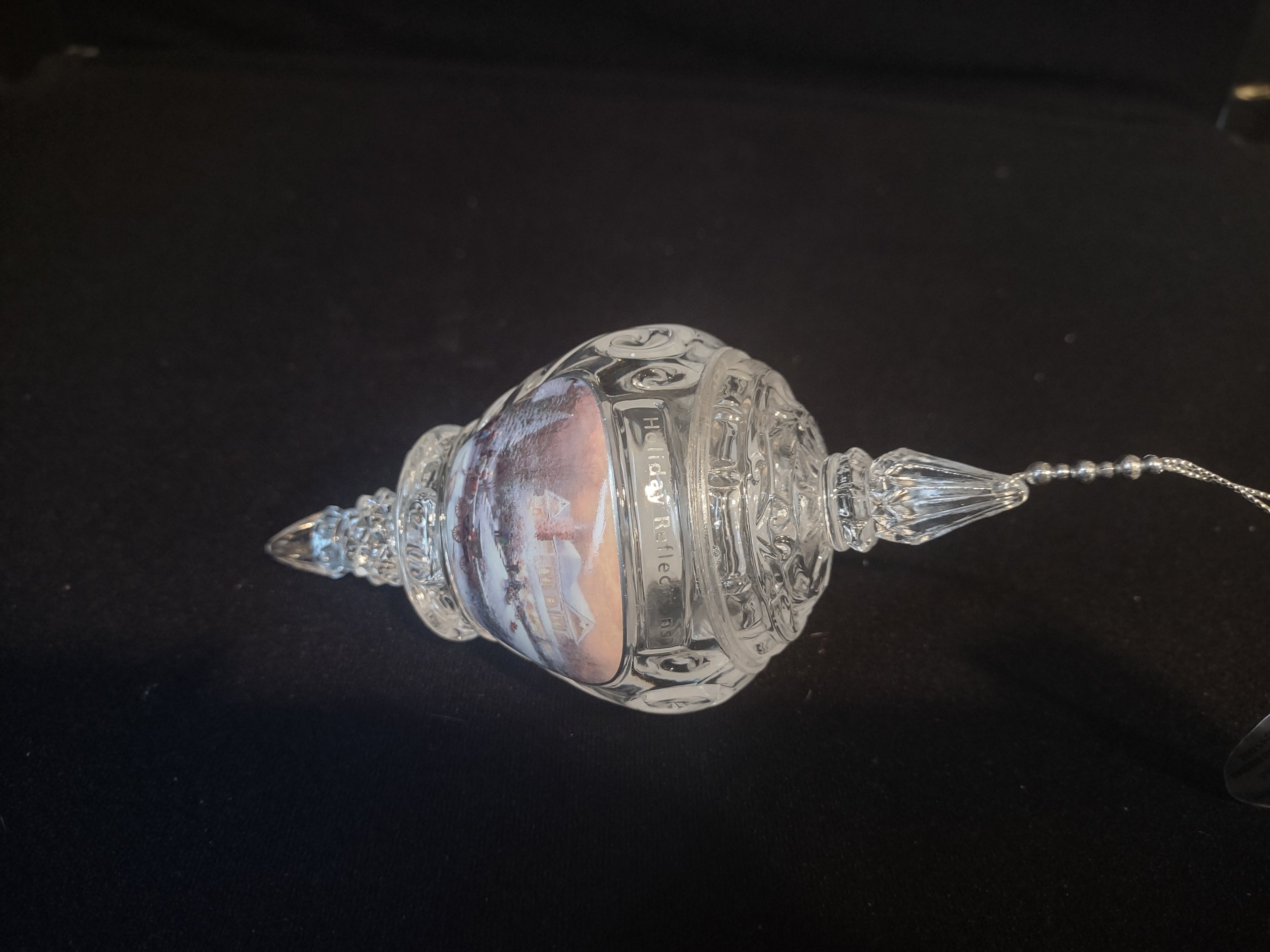 Thomas Kinkade Bradford 2005 Annual Crystal Ornament Holiday (lot 2482c)