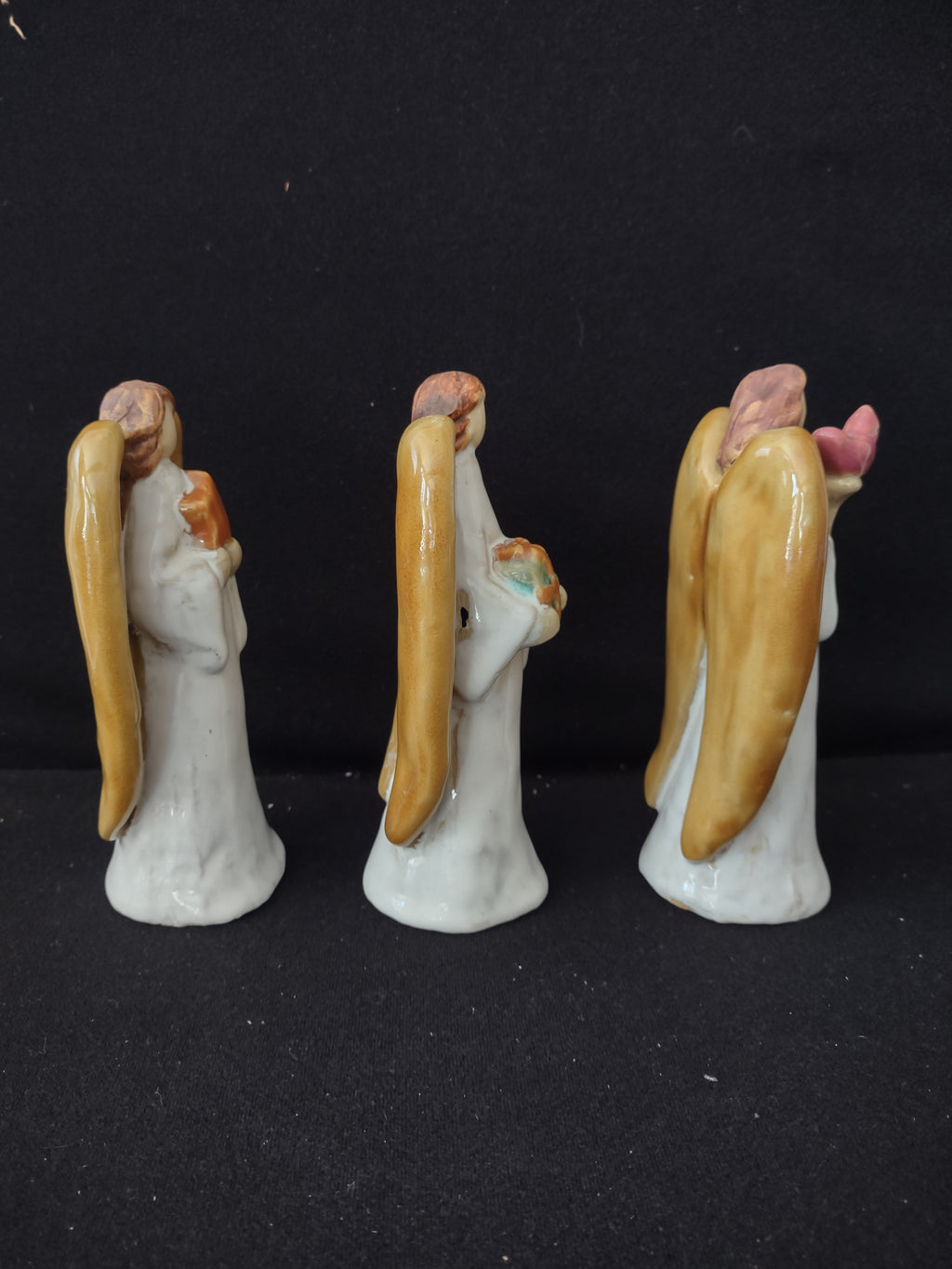 Vintage Ceramic Christmas Angel Figurines Star Gift Bird Set Of 3 (Lot 3843)