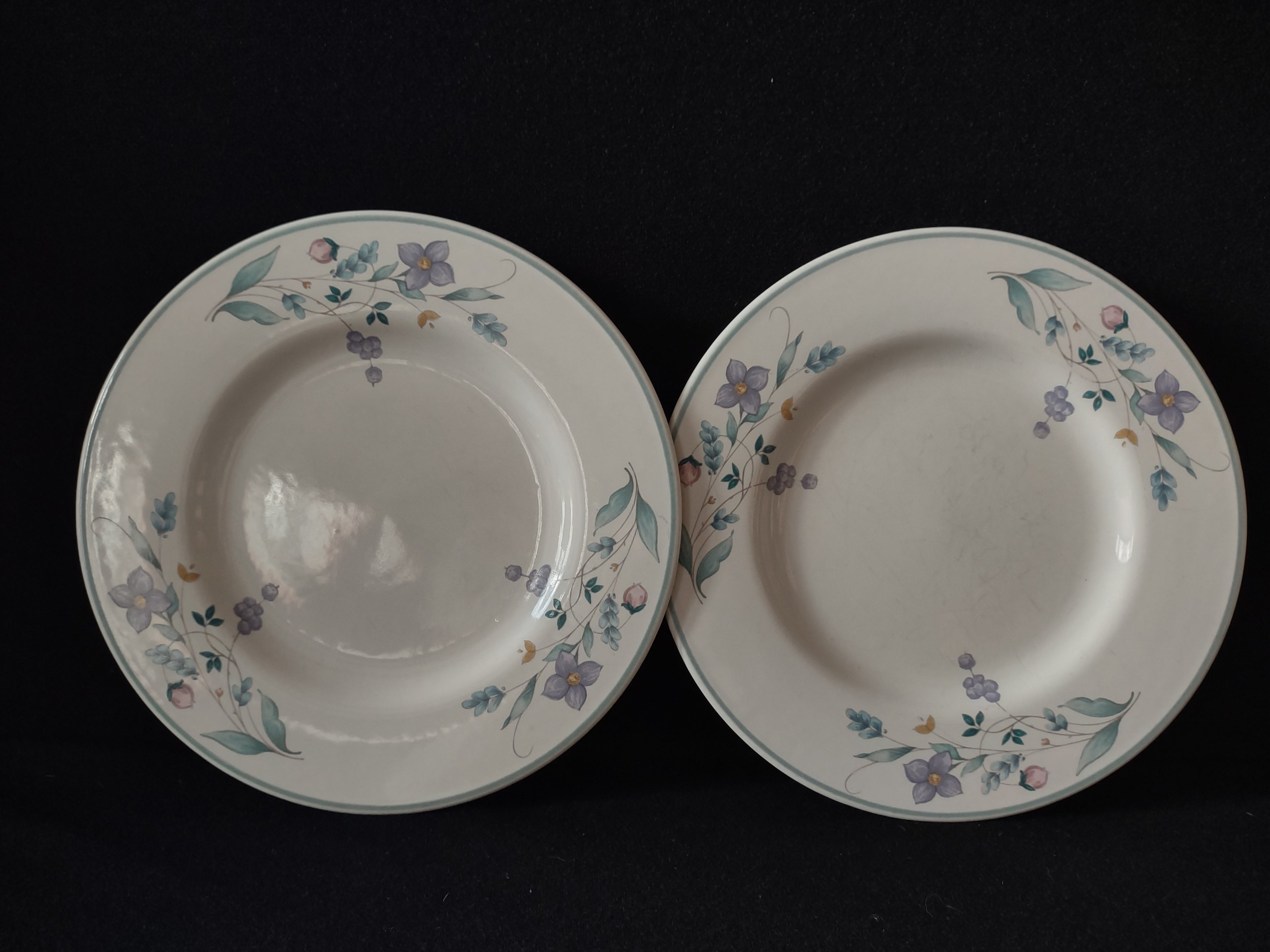 Vintage Pfaltzgraff 2 x Dessert Plates April Flowers Pink Lavender 8" (Lot 5027