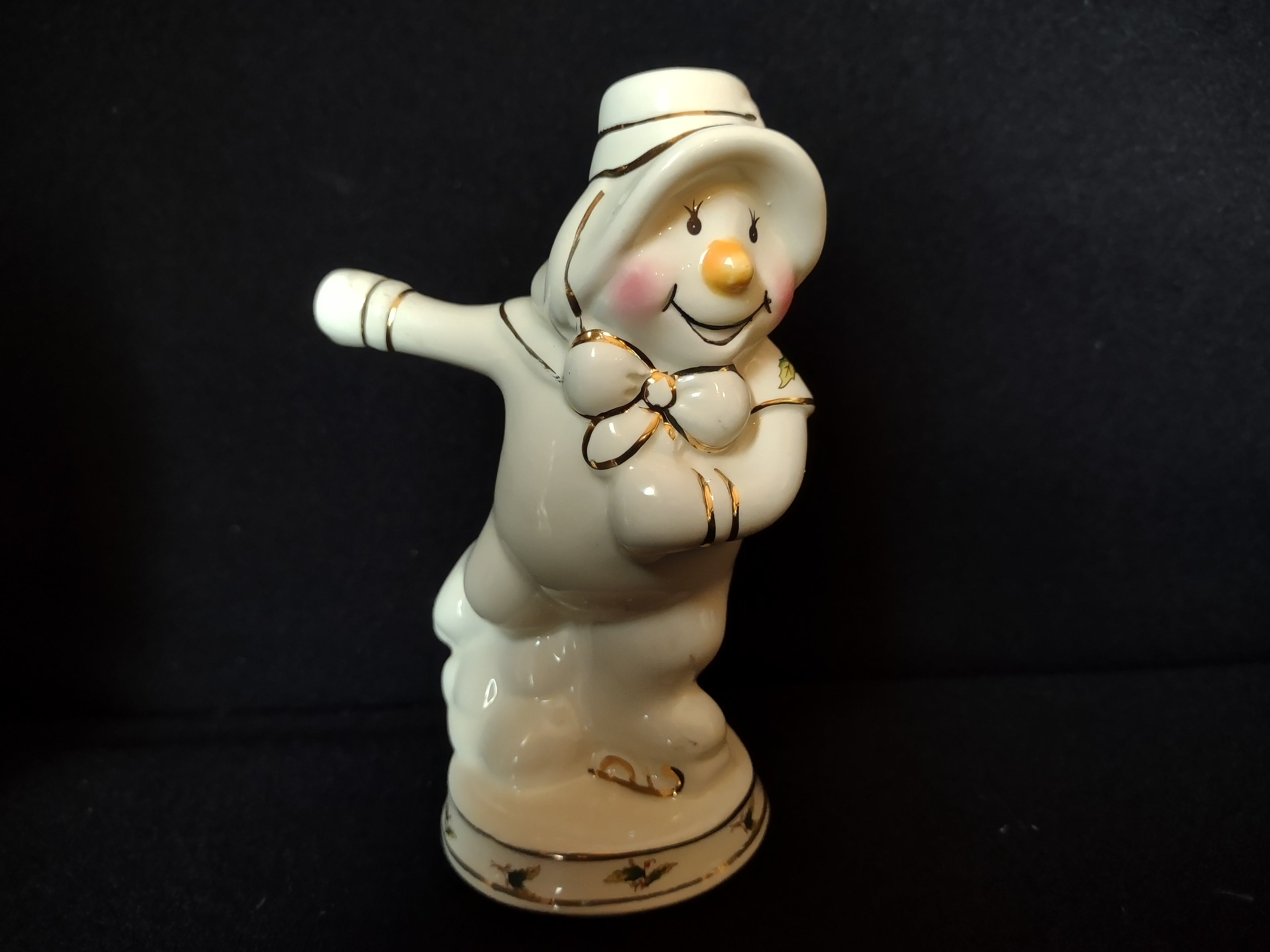 Christmas Holly Holiday Salt Pepper Shaker Snowman (lot 1671)