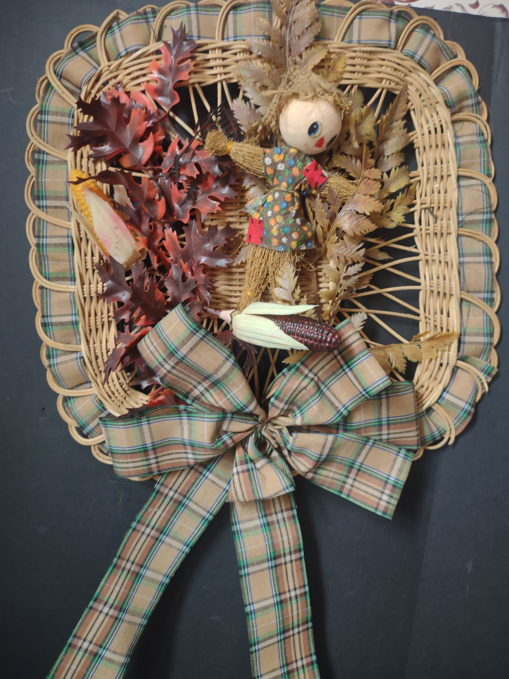 Very Vintage Rustic Primitive Wicker Scarecrow Wall Hanging (Lot 3431)