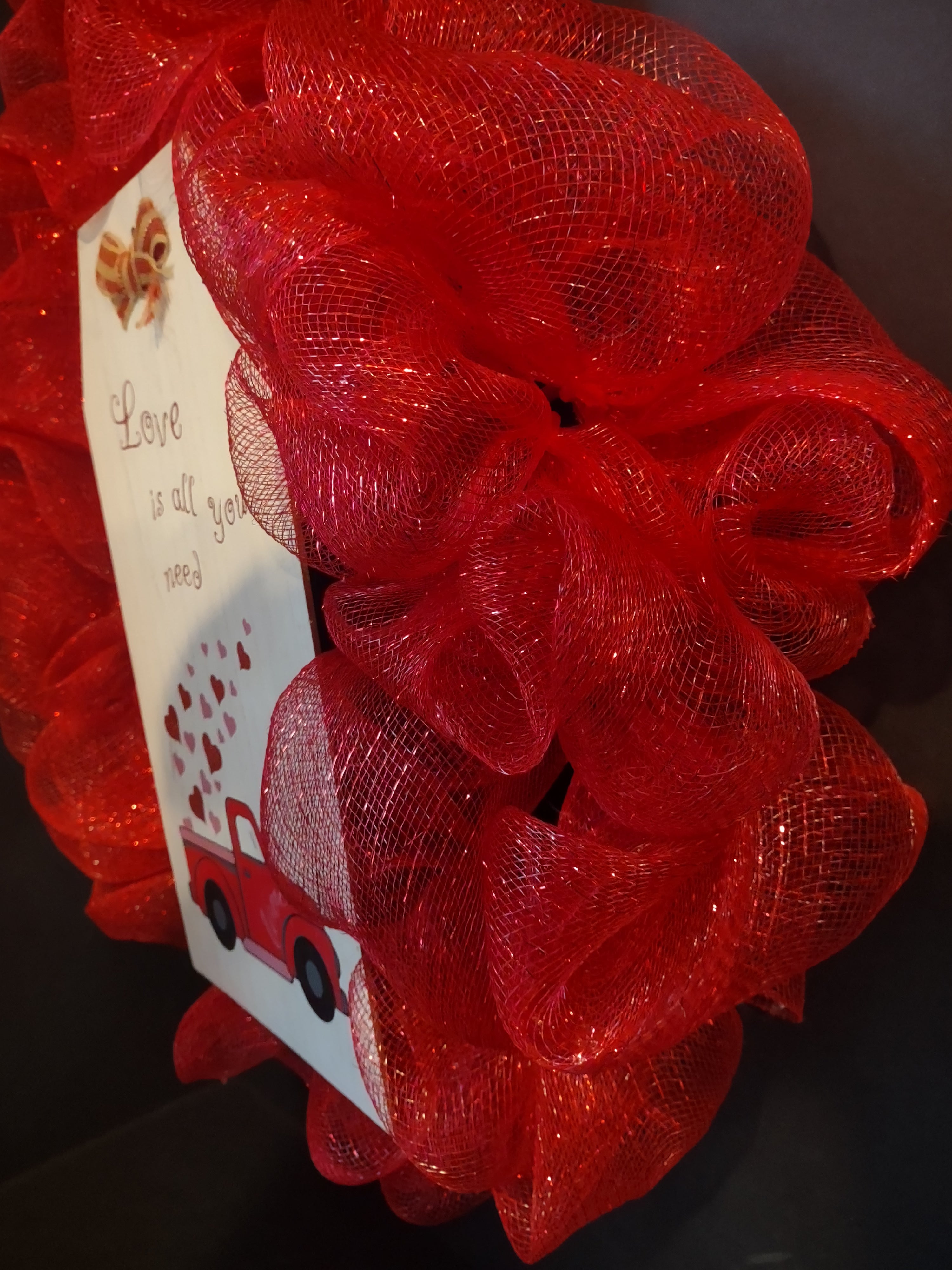 Valentines Day Red Truck Mesh Ribbon Wreath 22" (lot 1386)