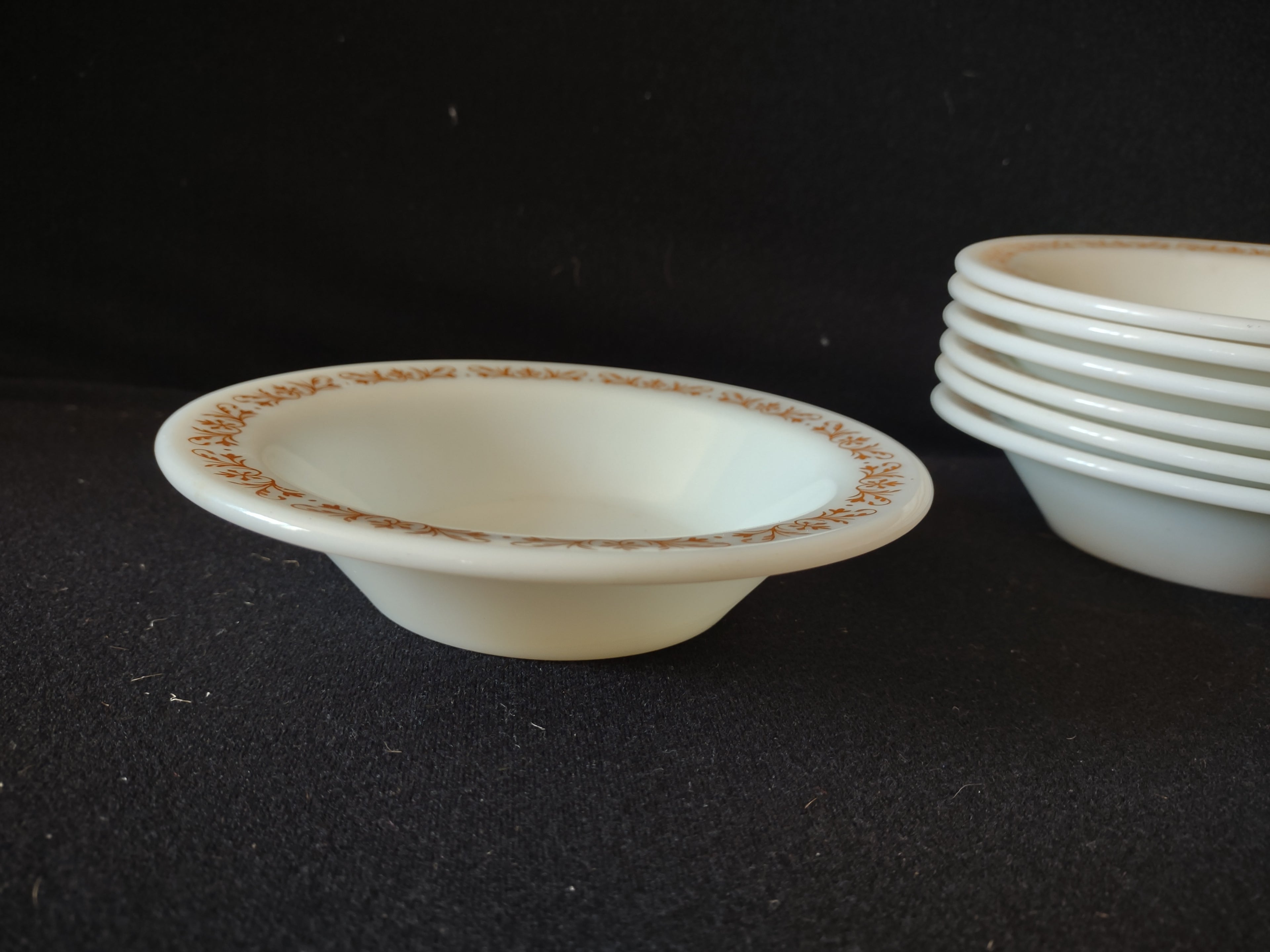 Vintage Pyrex Milk Glass USA Copper Filigree Cereal Bowl x 7 (lot 5210)