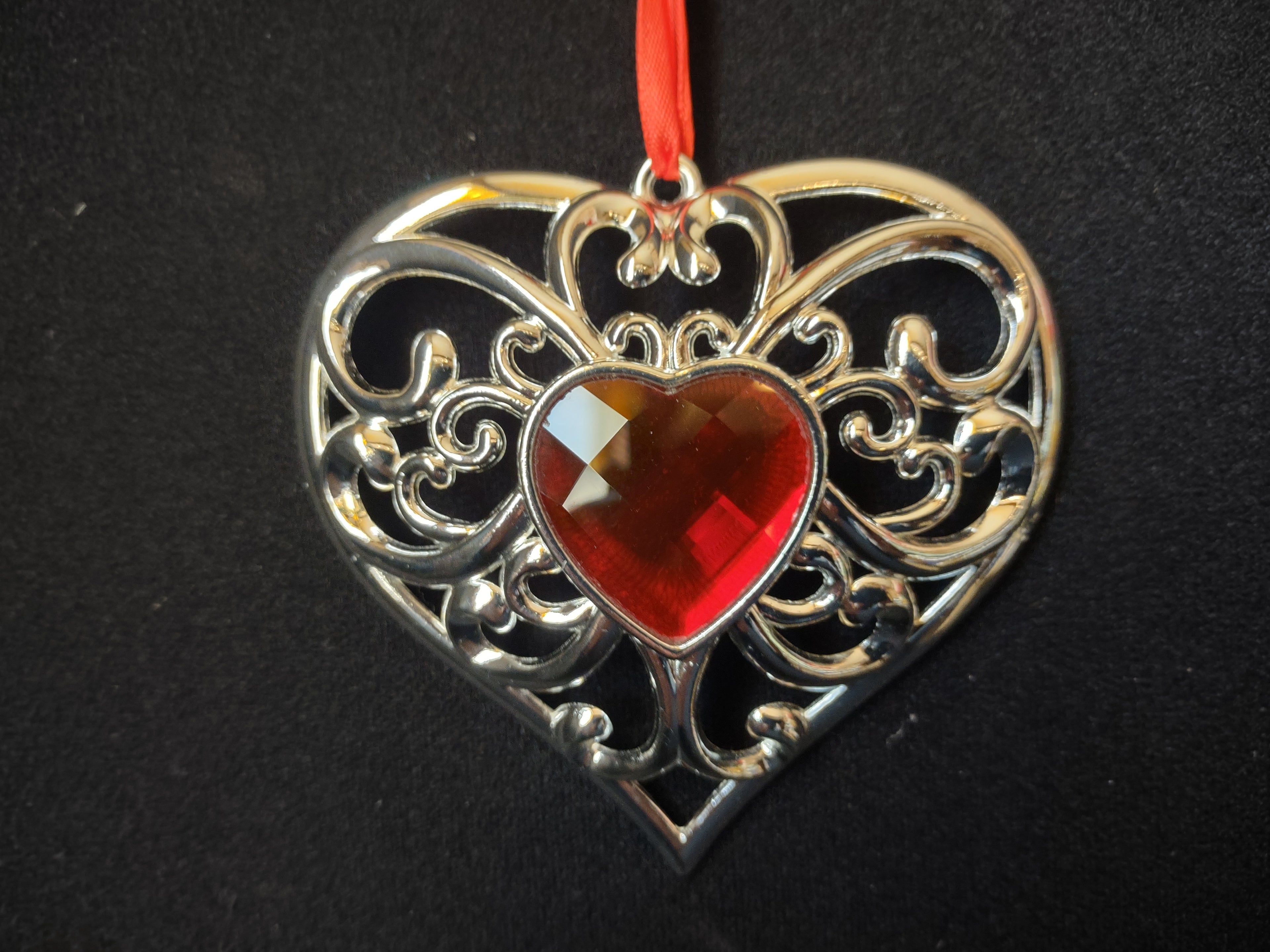 Lenox Red Gem Heart Christmas Tree Ornament (lot 1662)